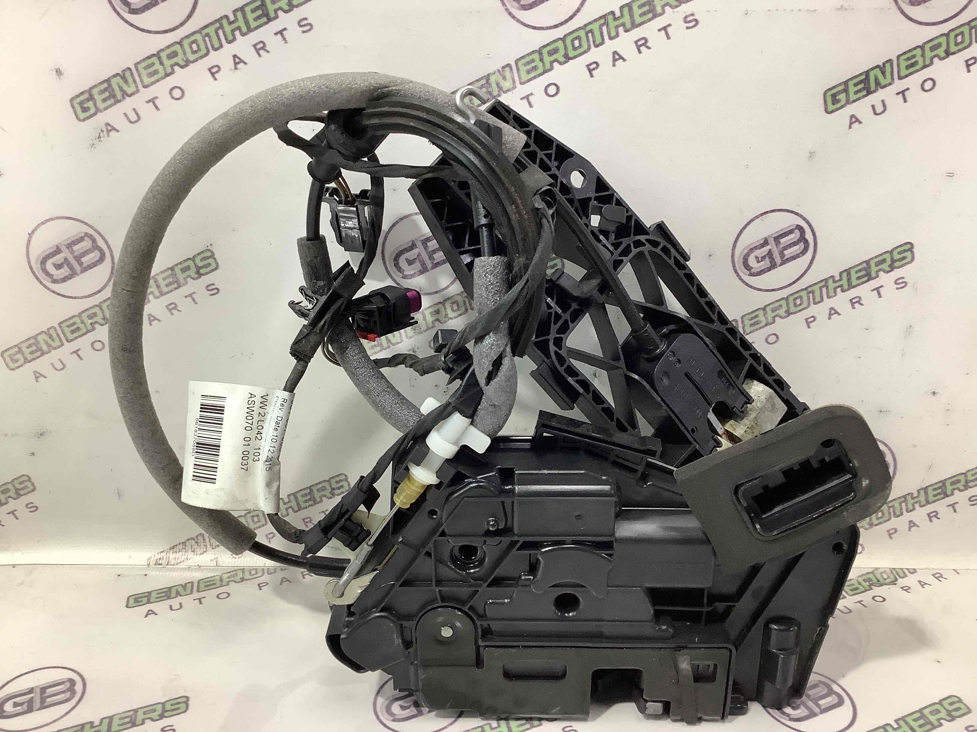 Замок дверей передньої правої