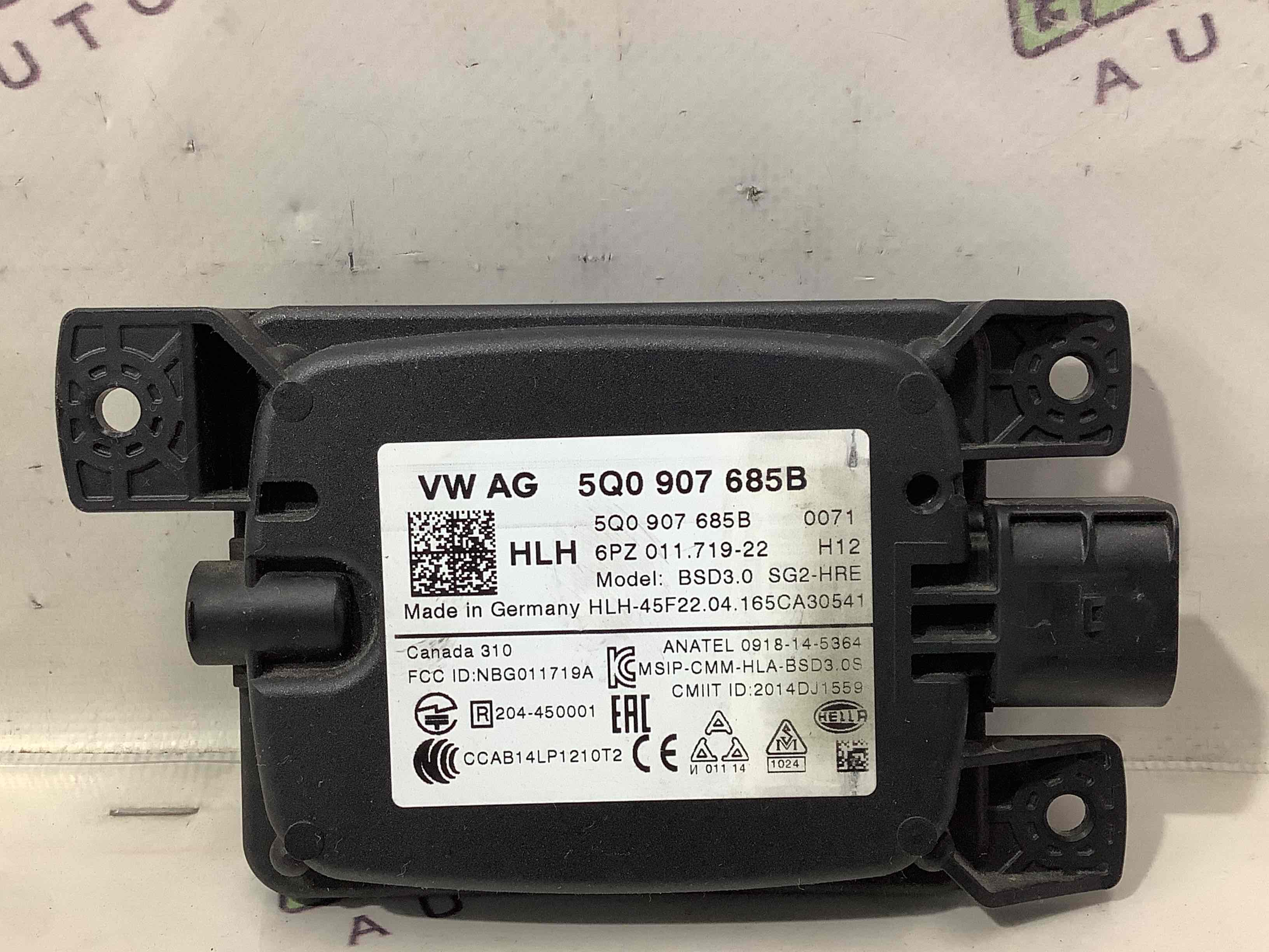 Датчик сліпої зони, кріплення датчика