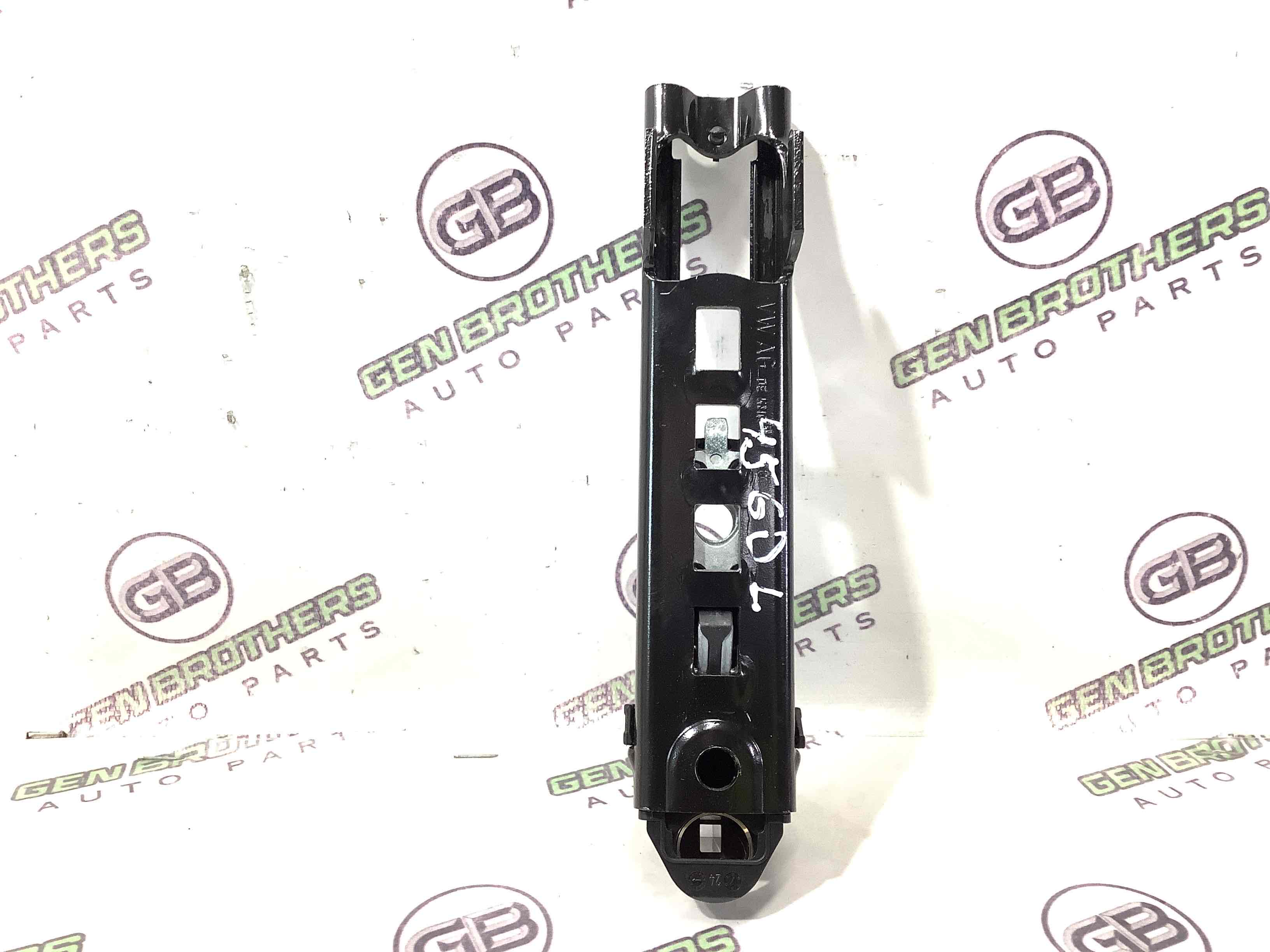 Регулятор висоти ременя безпеки