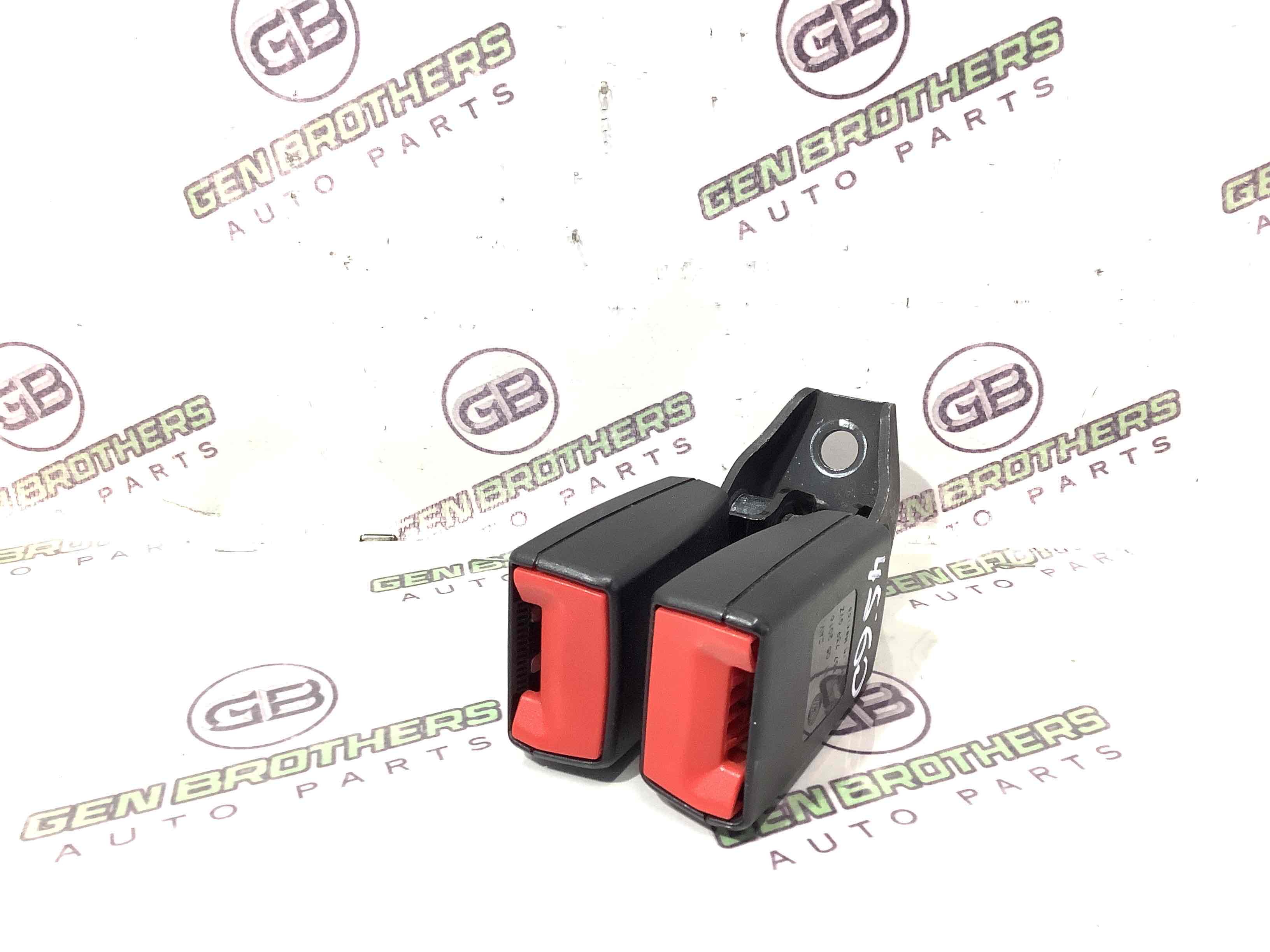 Замок ременя безпеки