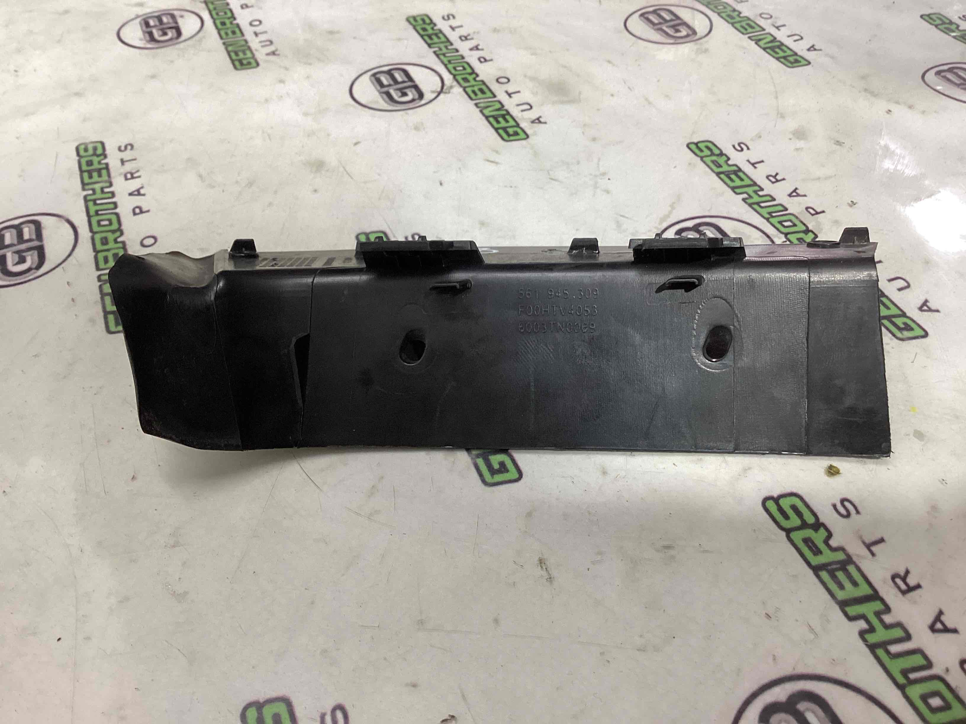 Накладка заднього ліхтаря