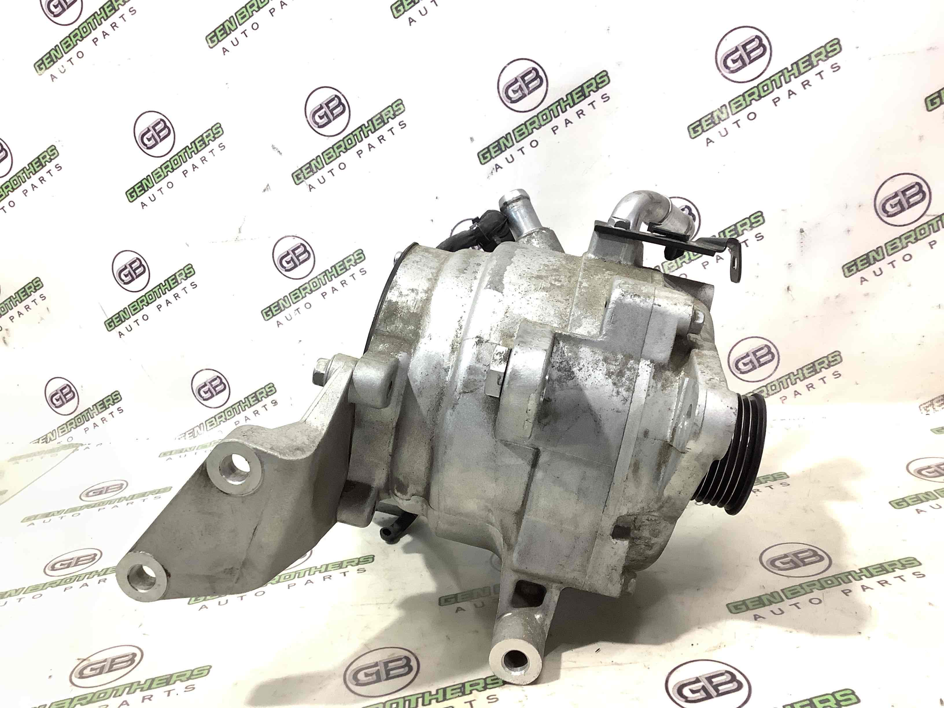 Генератор, кронштейн генератора