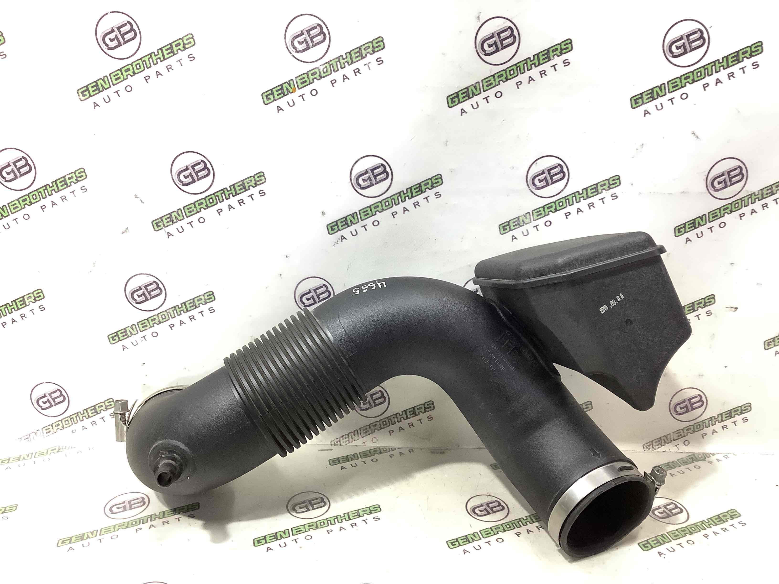 Патрубок повітряного фільтра