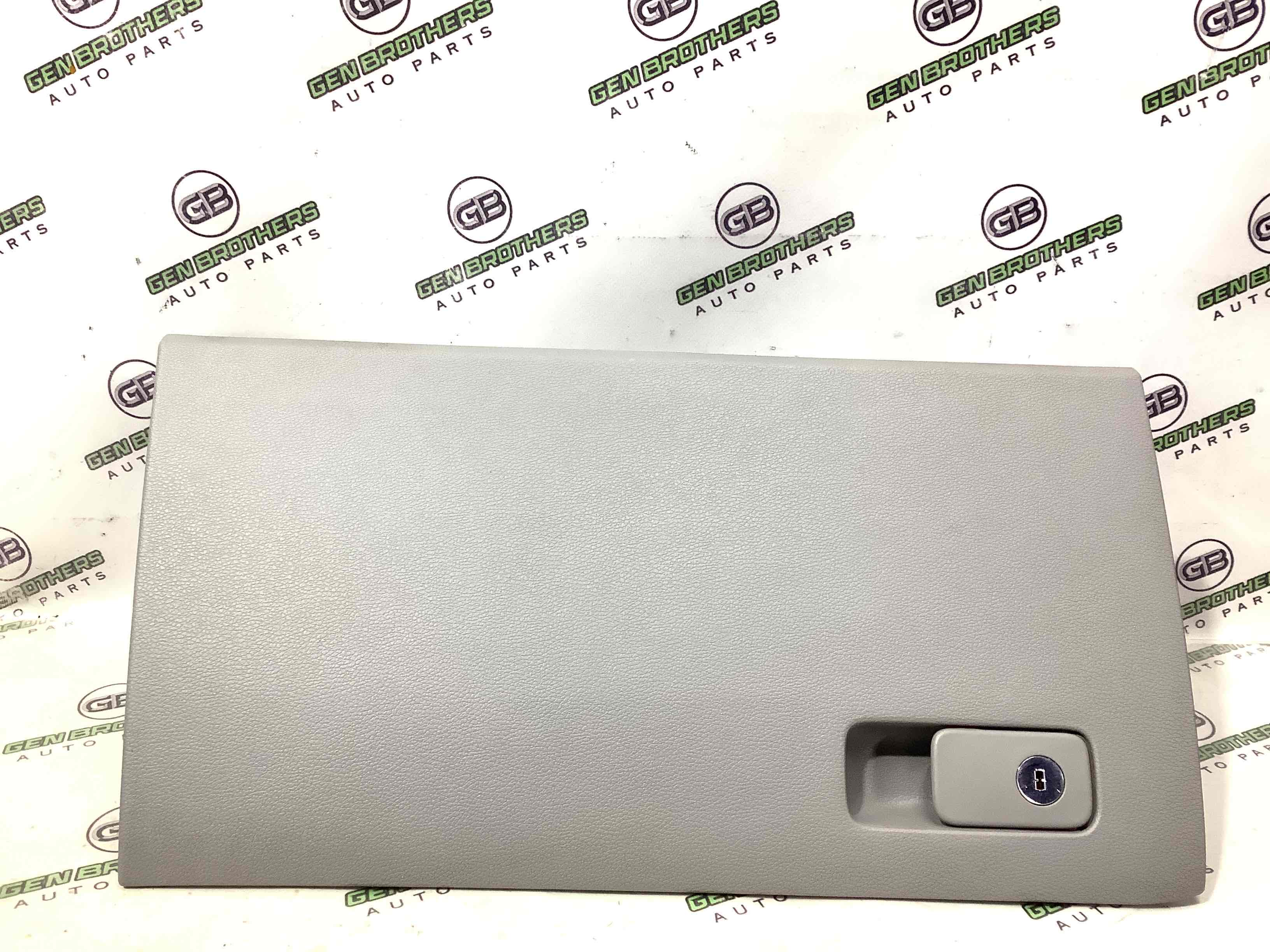 Бардачок замок бардачка, підстаканник, ящик