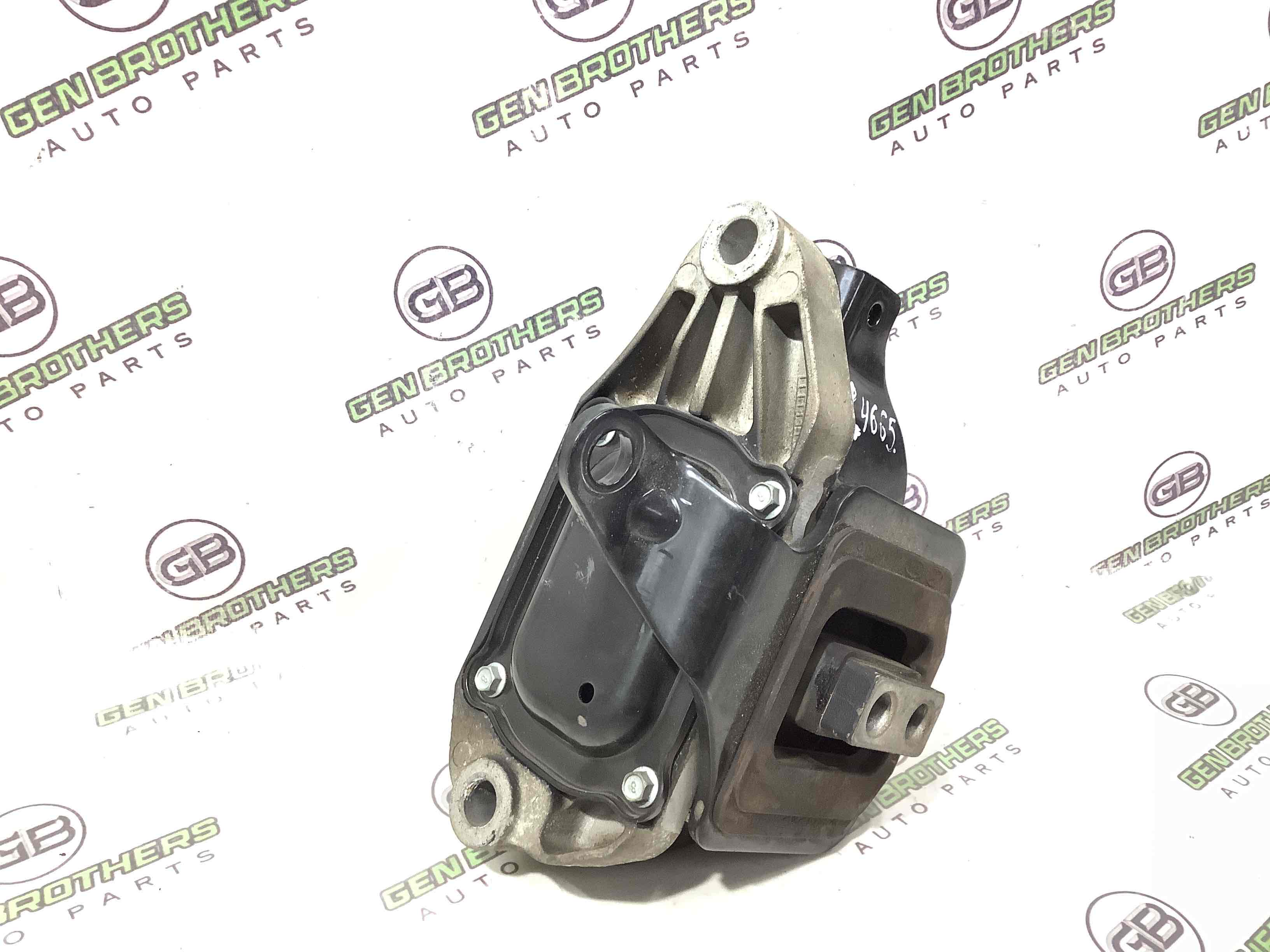 Подушка кріплення двигуна