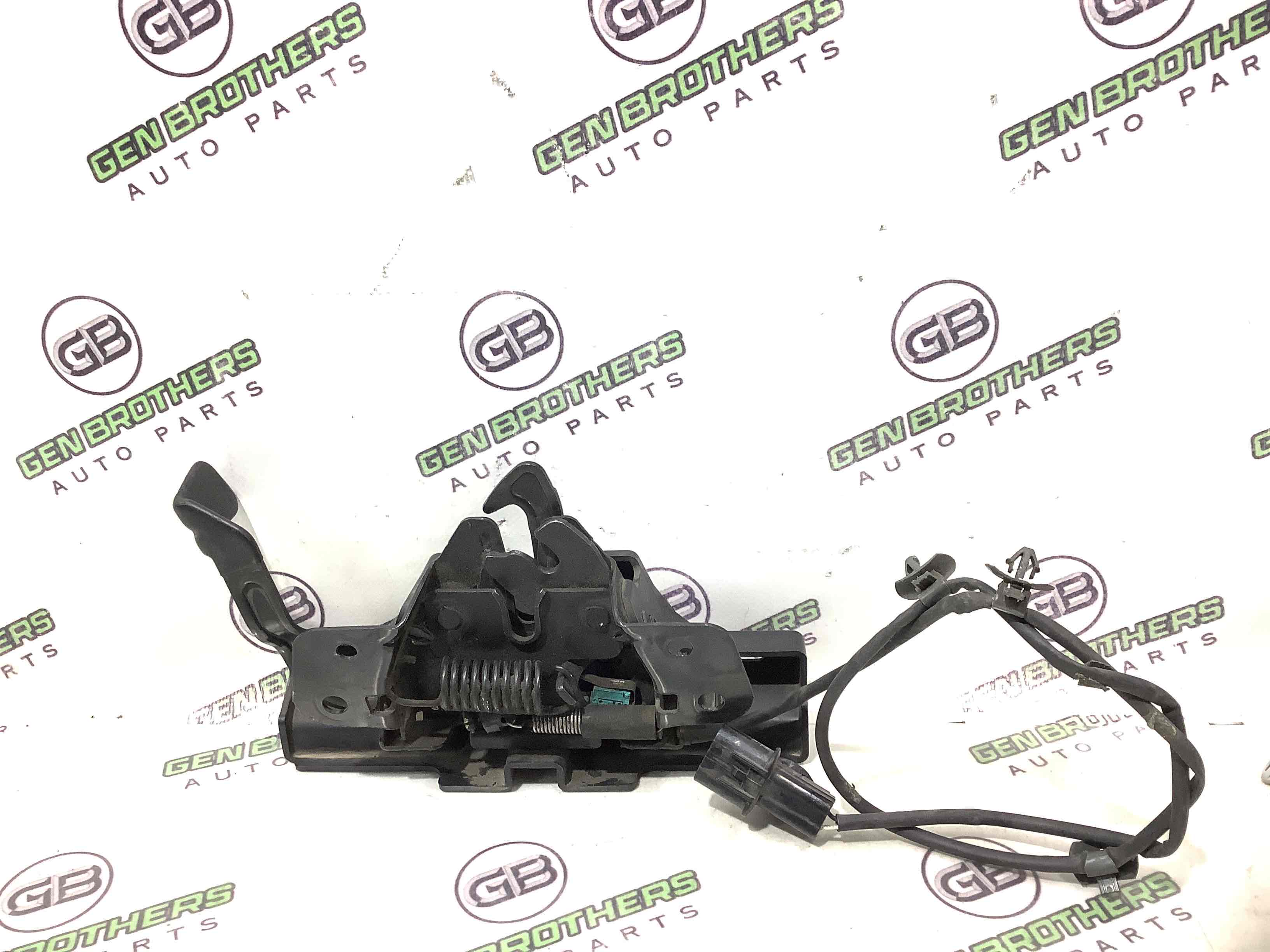 Замок капота, трос капота