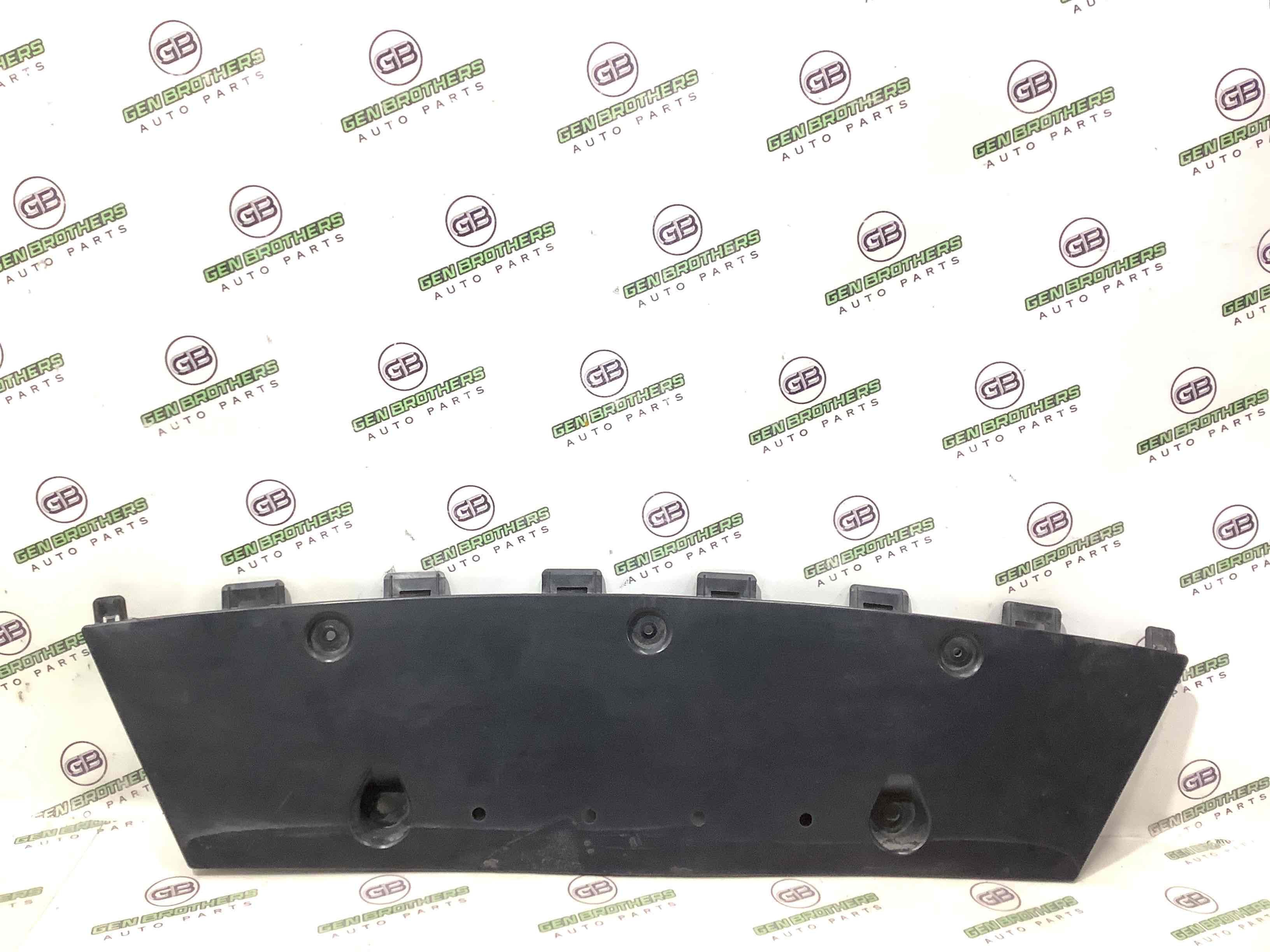 Захист заднього бампера