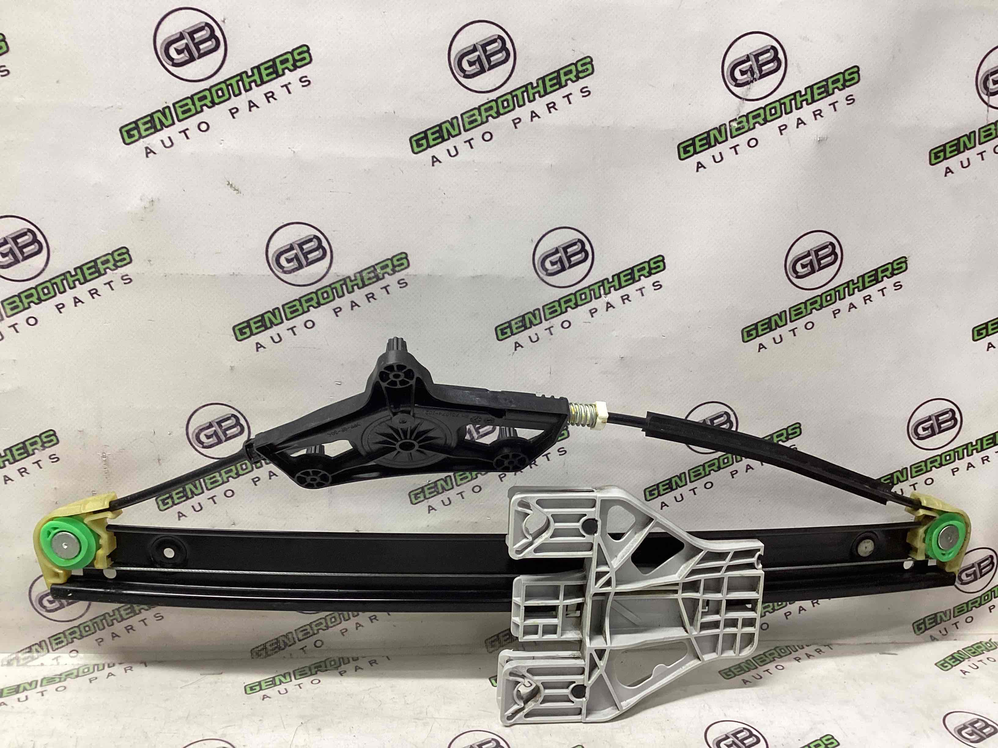 Склопідйомник задній правий