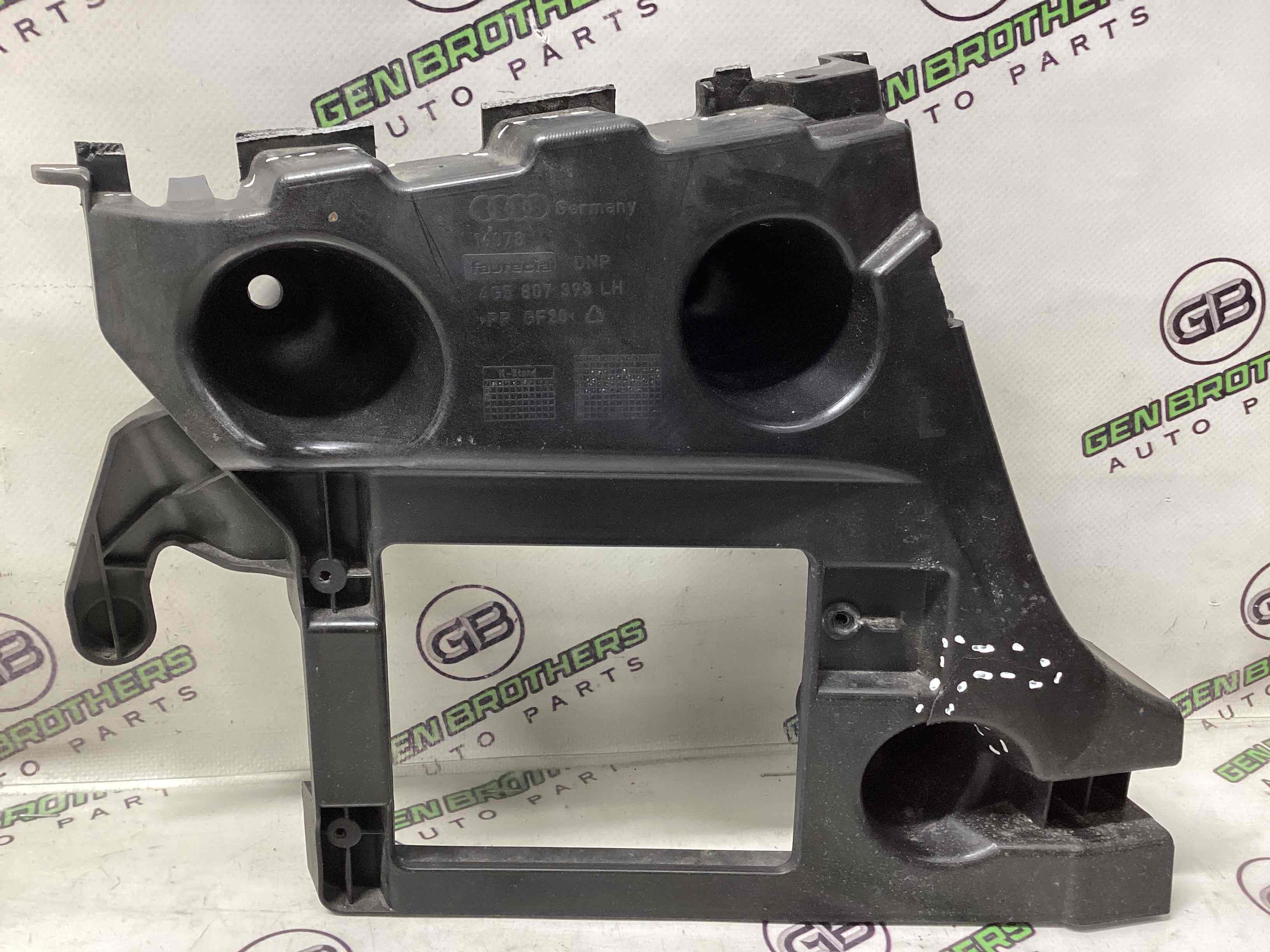 Кріплення заднього бампера ліве