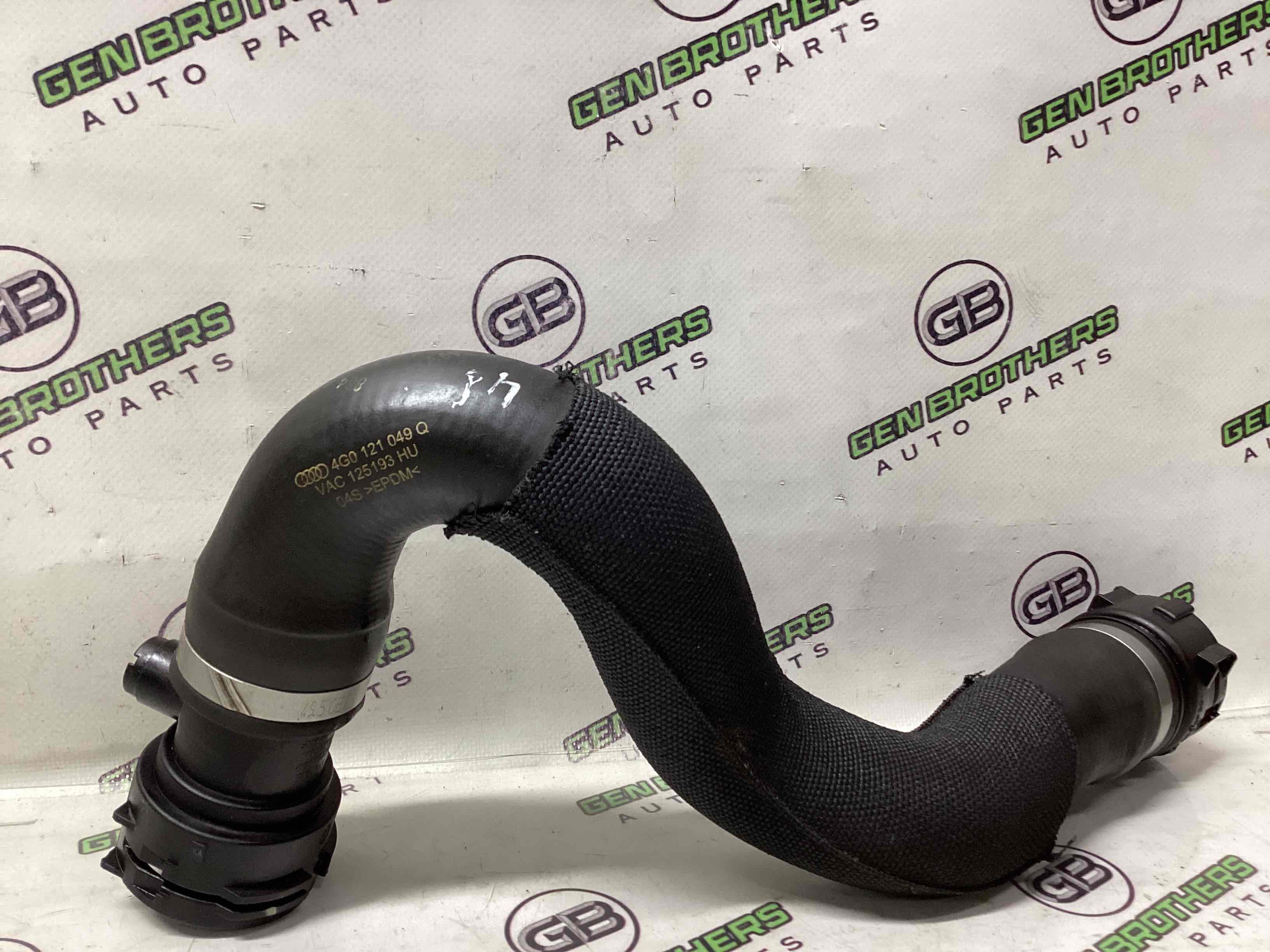 Патрубок трубопровід, шланг