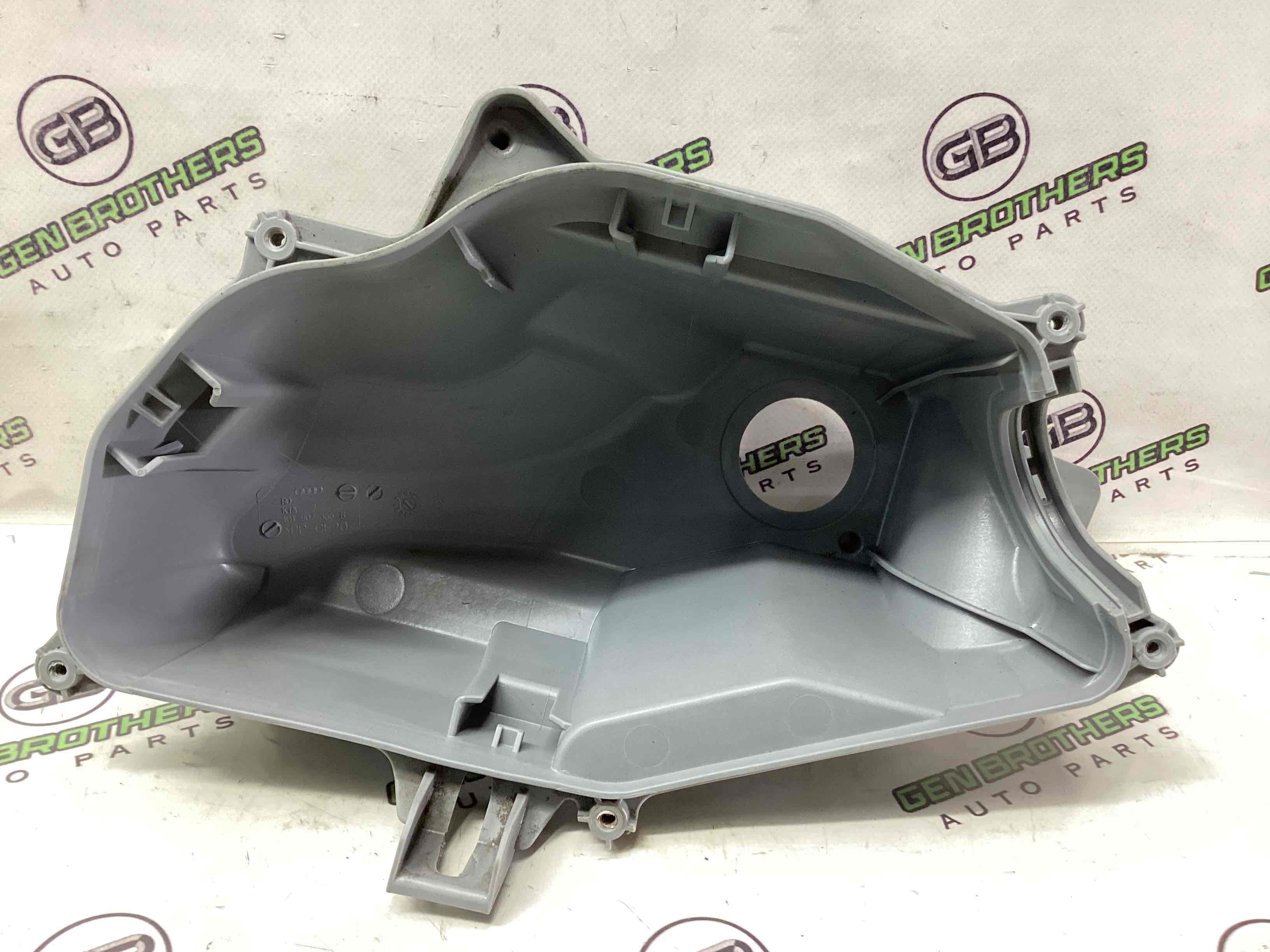 Кришка корпус блоку запобіжників