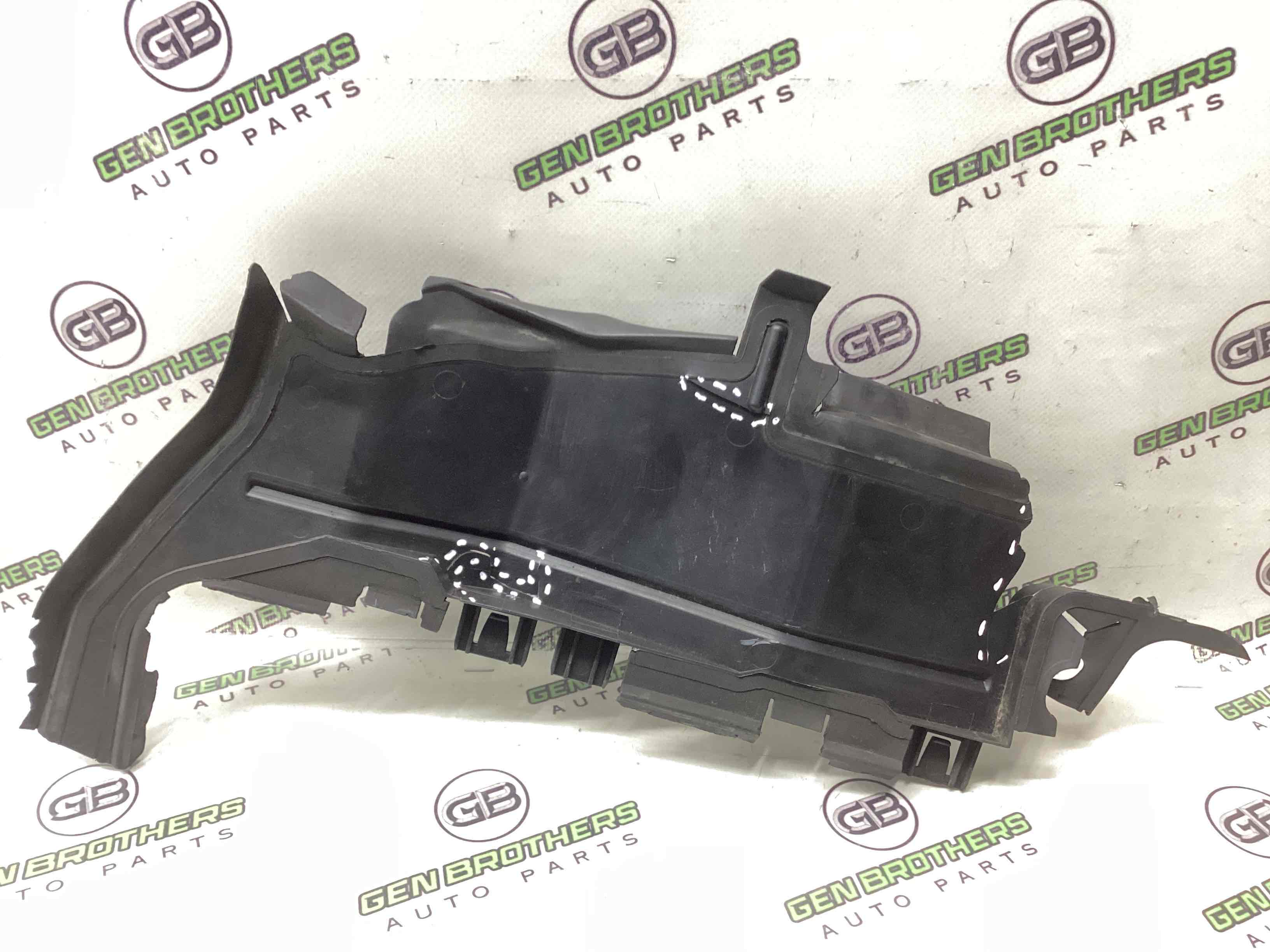 Дефлектор обдува радіатора