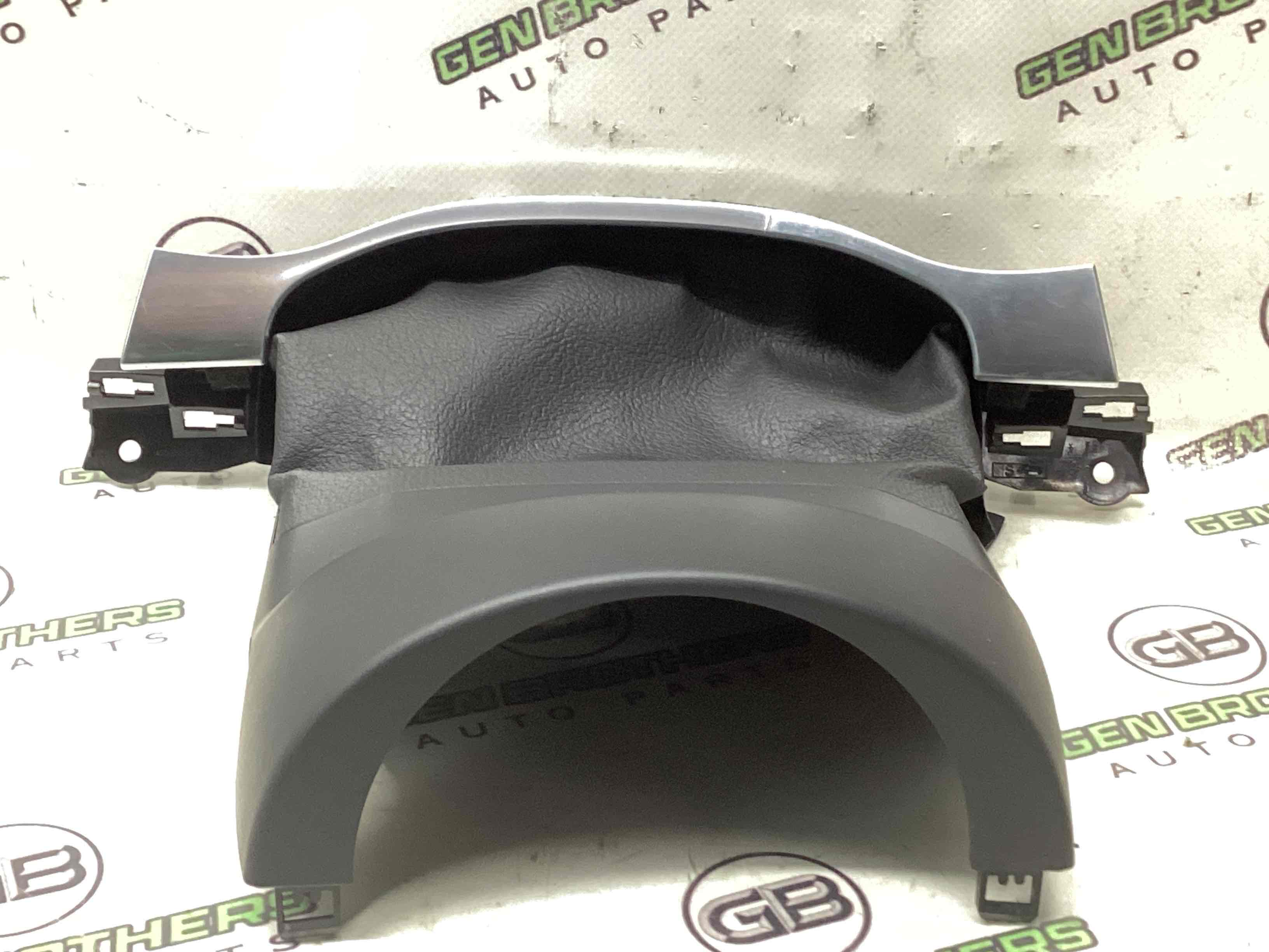 Оздоблення керма та кермової колонки