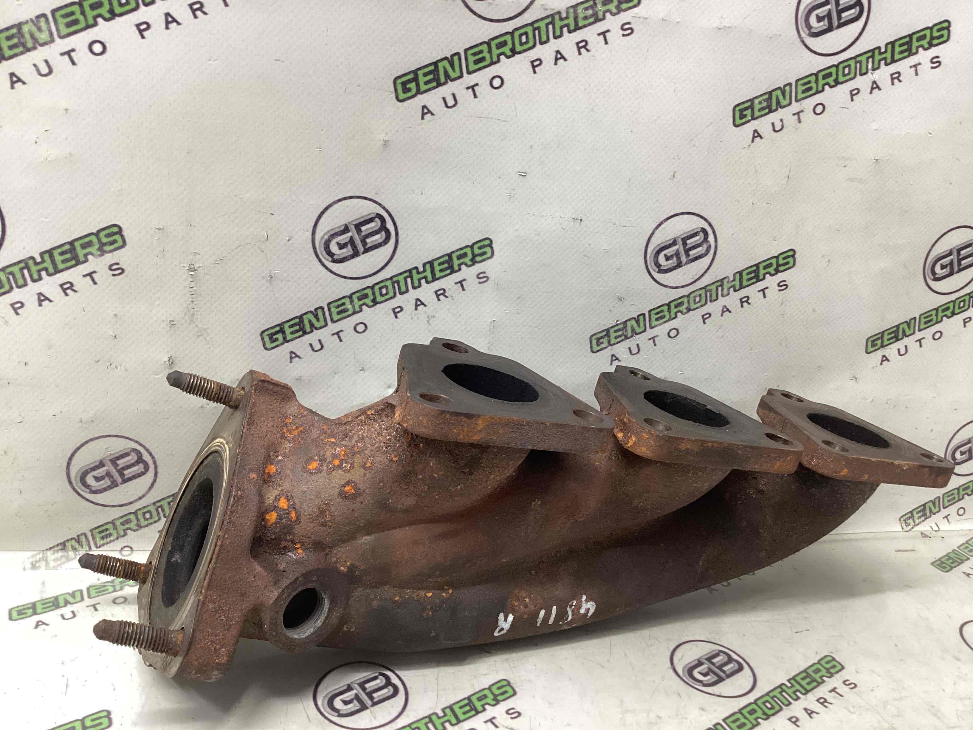 Колектор випускний