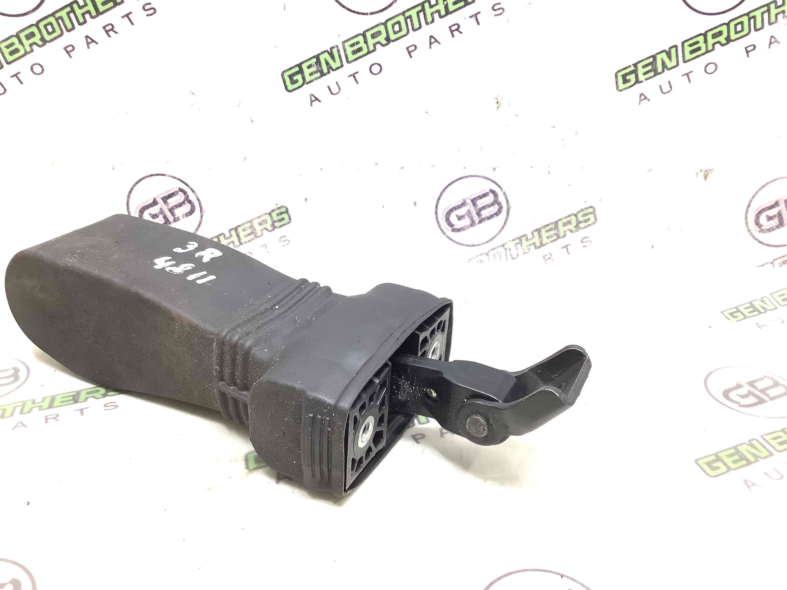 Обмежувач відчинення дверей