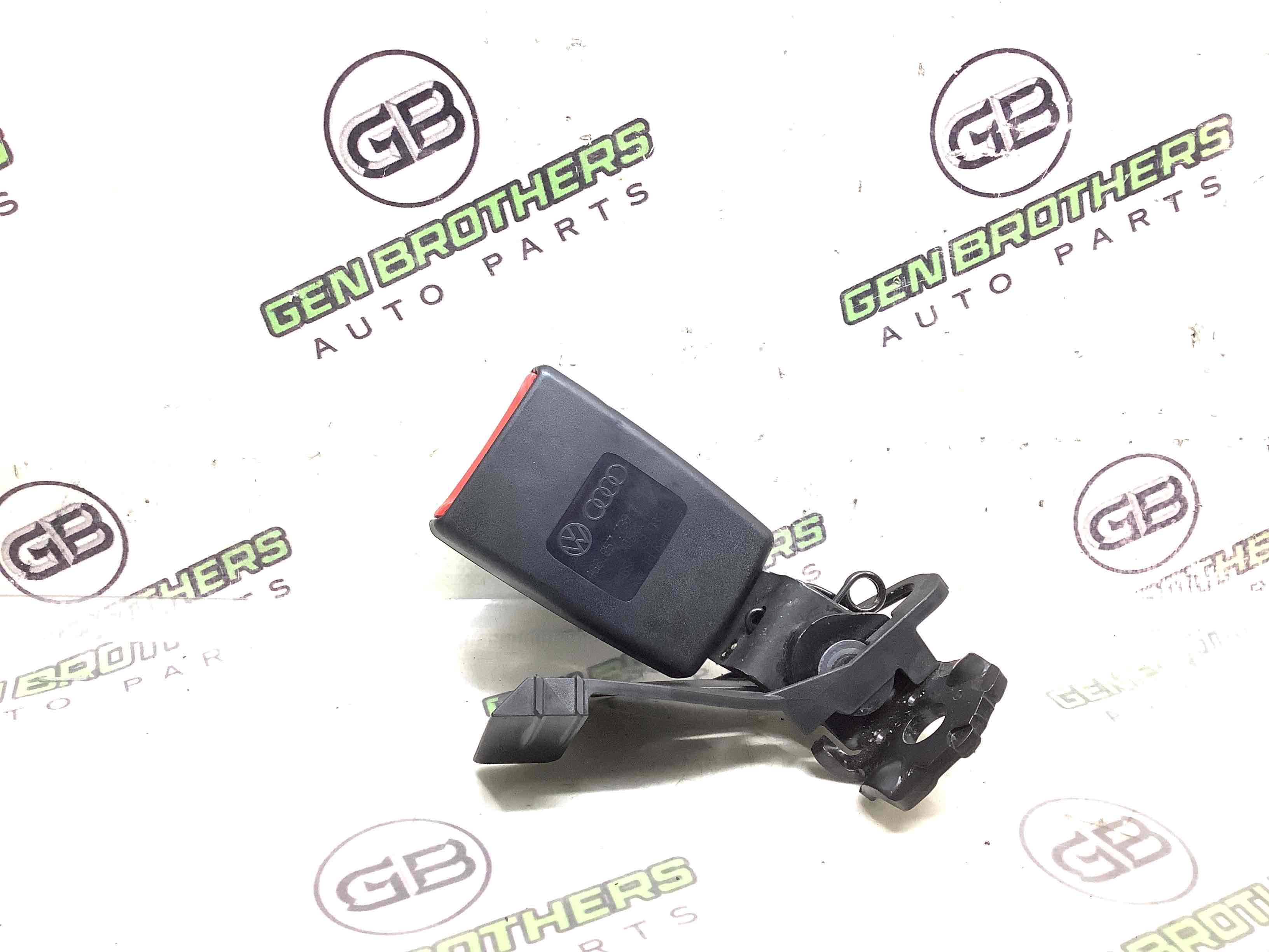 Замок ременя безпеки