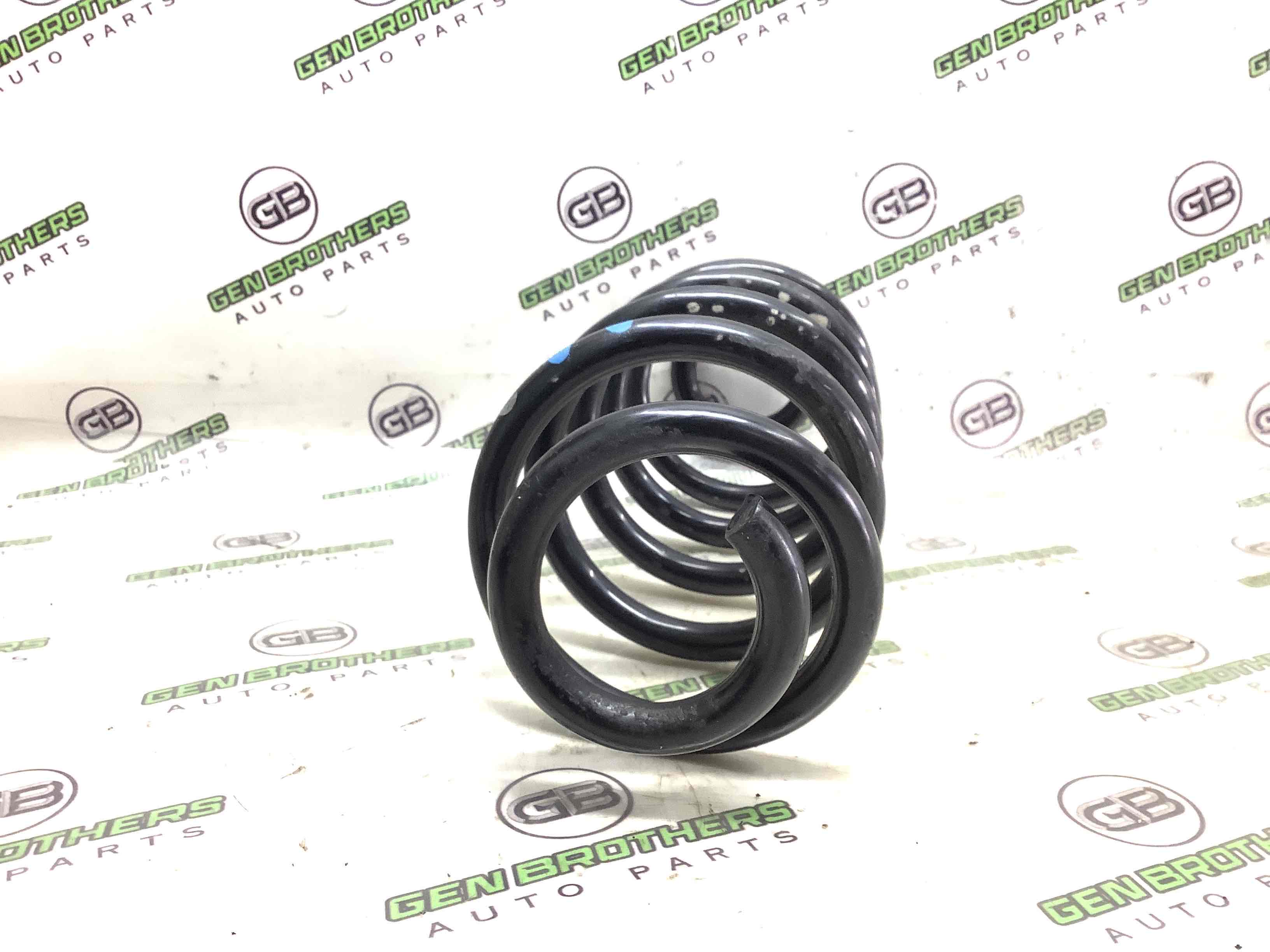 Пружина задня