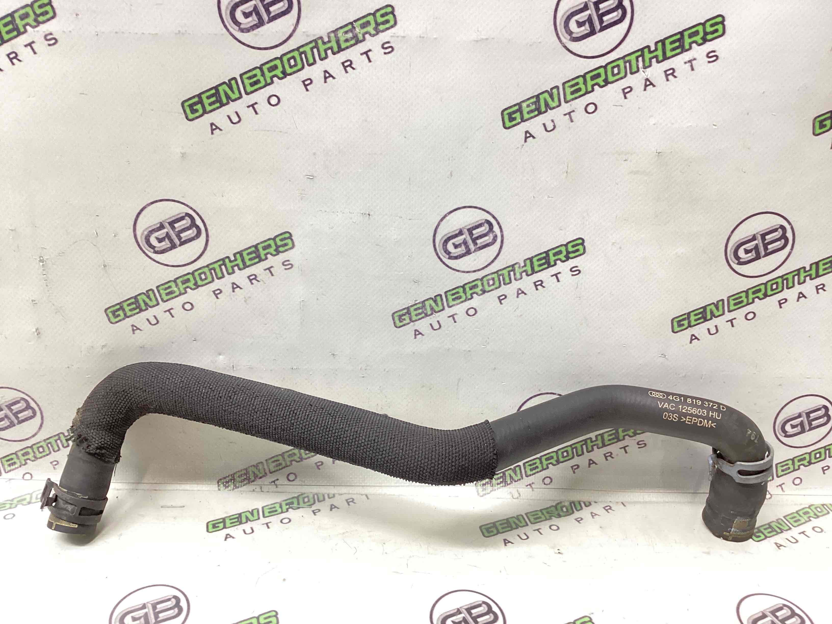 Патрубок трубопровід, шланг