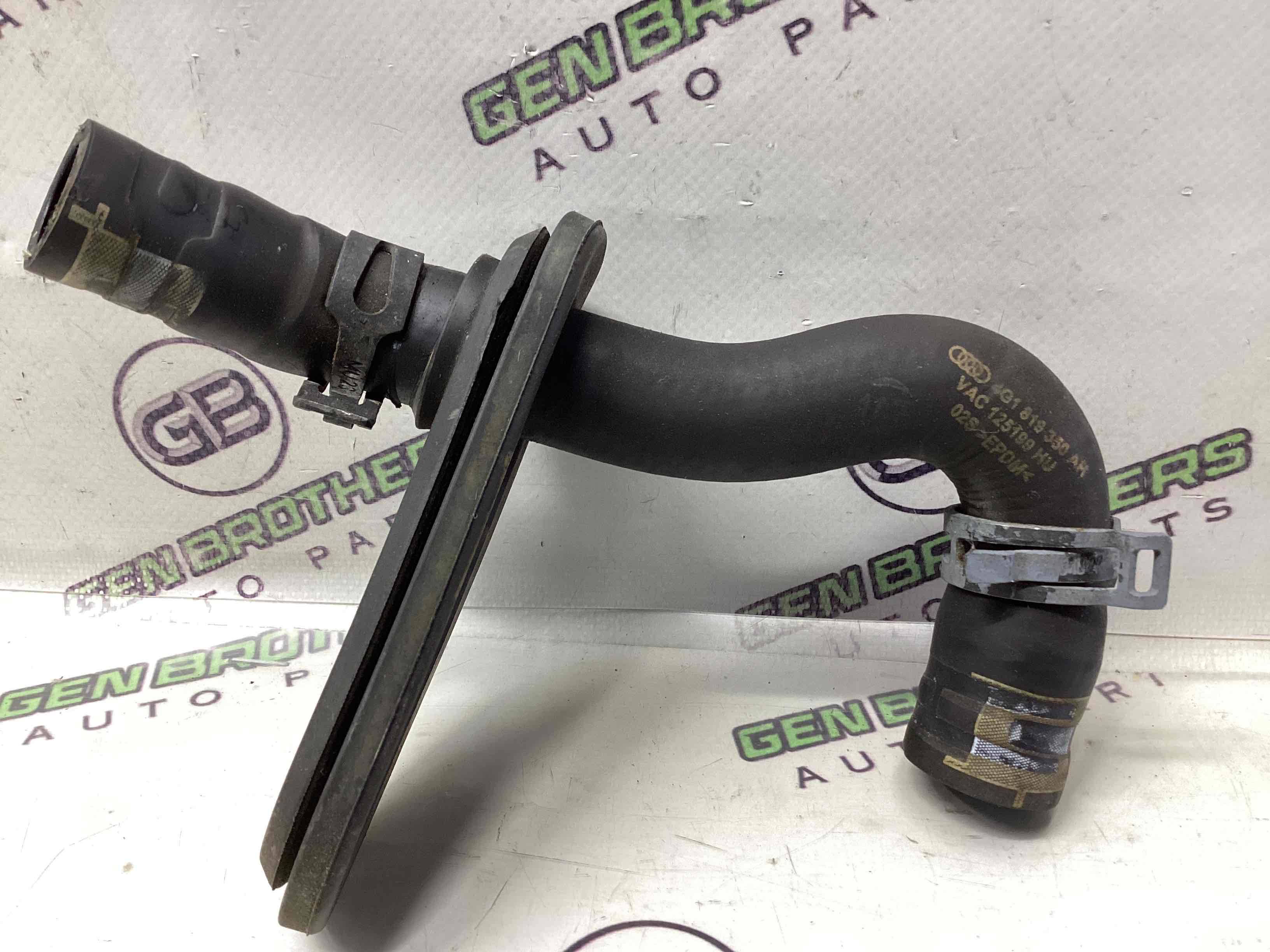 Патрубок трубопровід, шланг