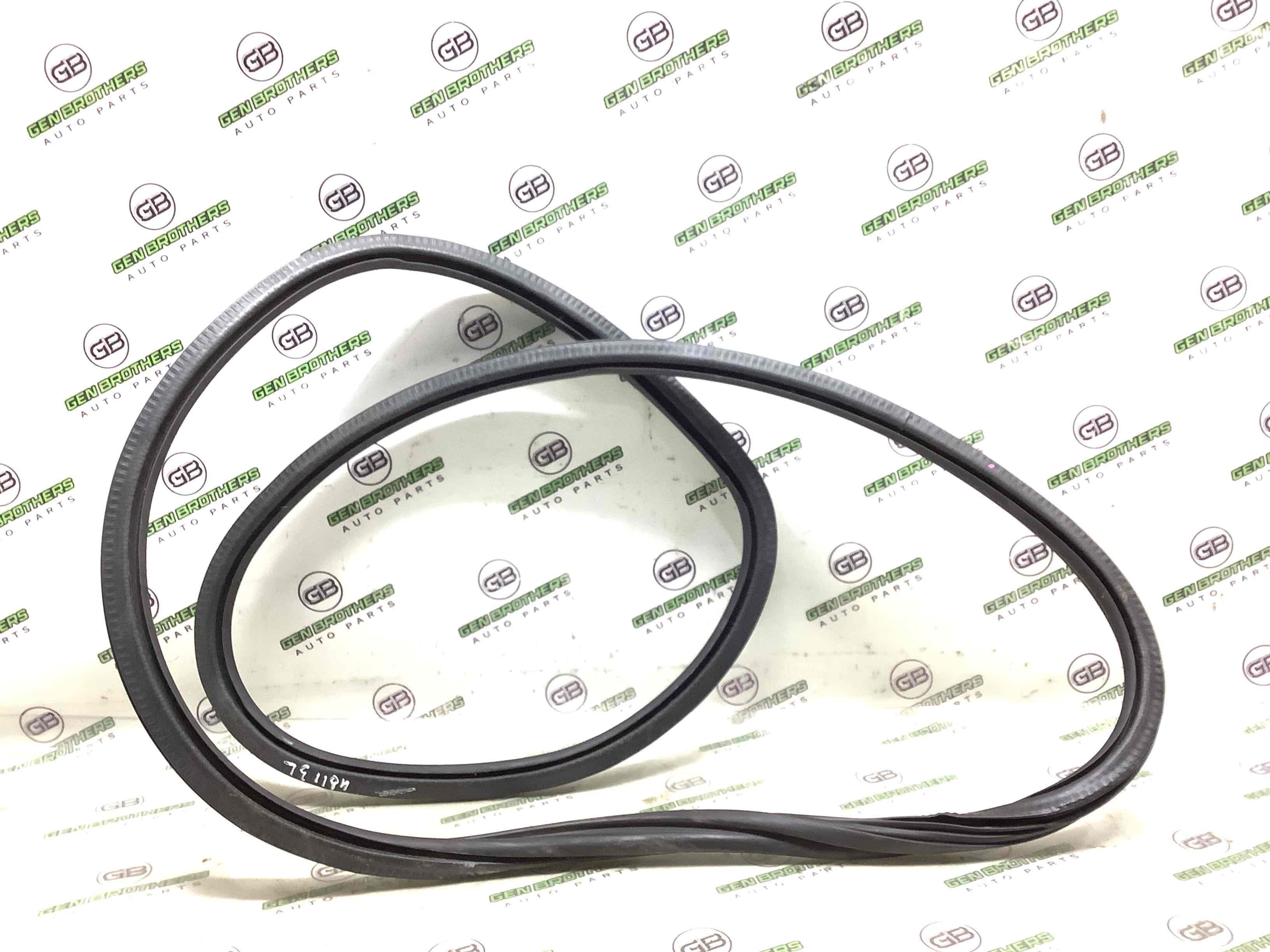 Ущільнювач скла, двері