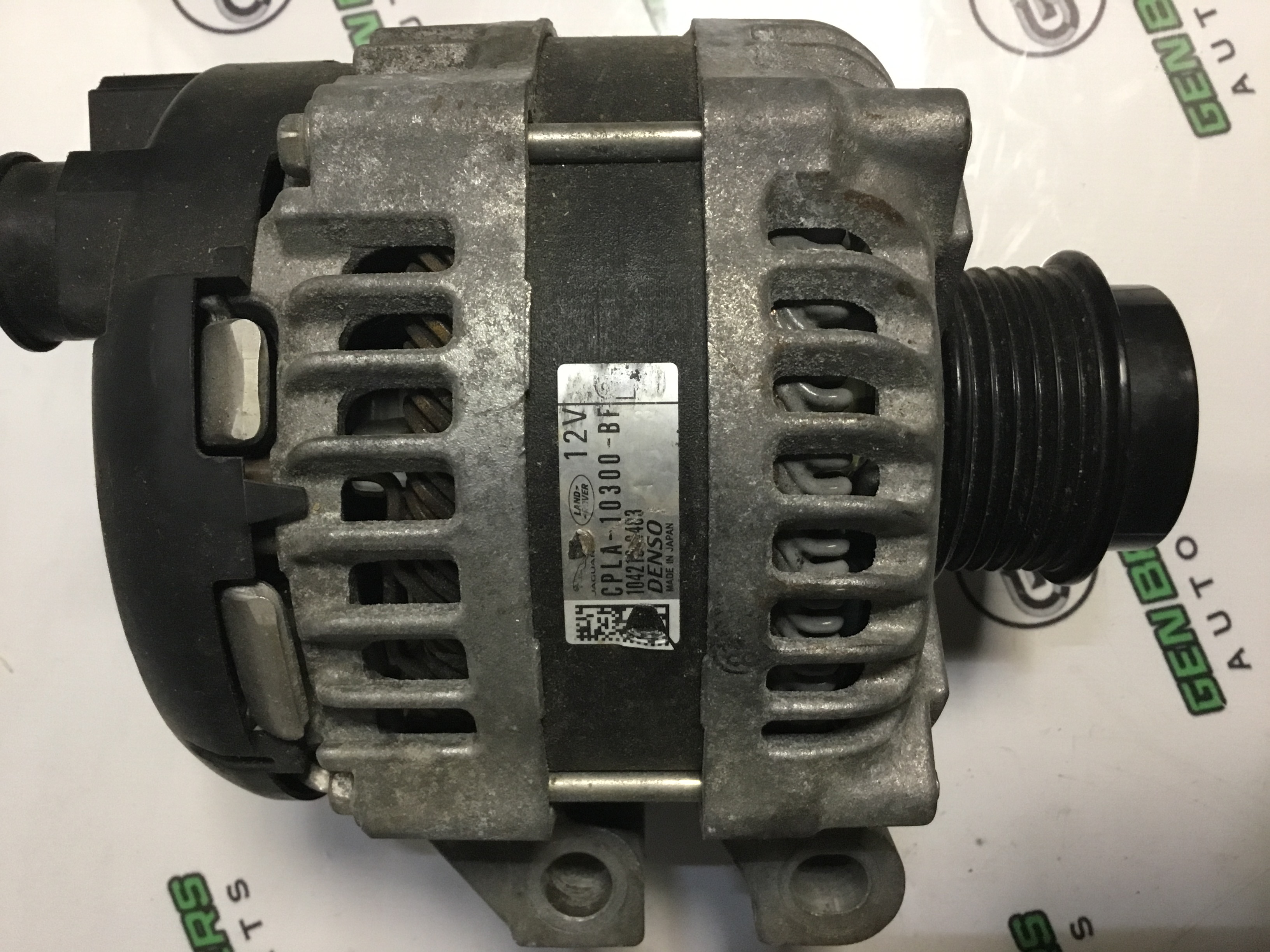 Генератор, кронштейн генератора