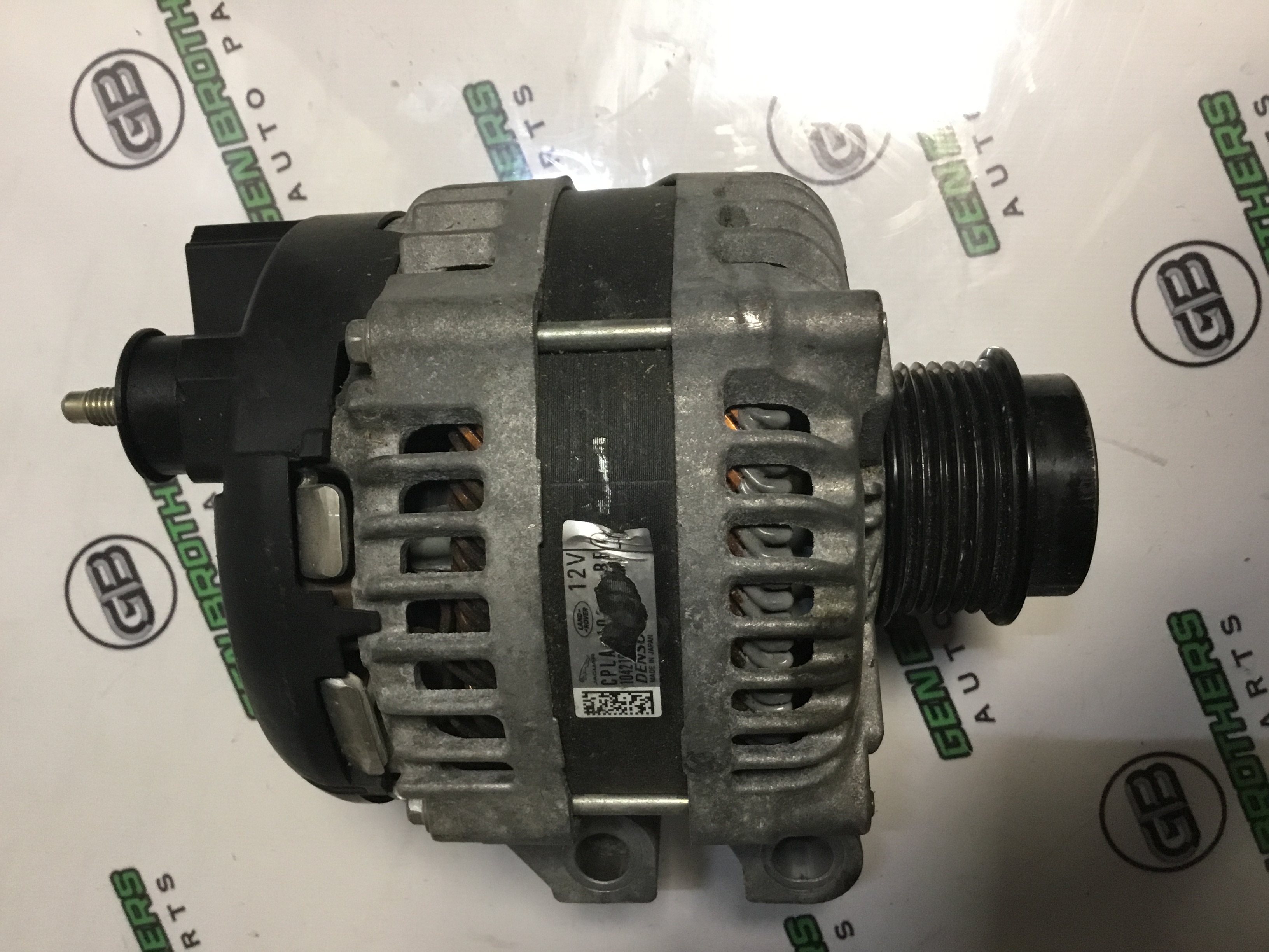 Генератор, кронштейн генератора