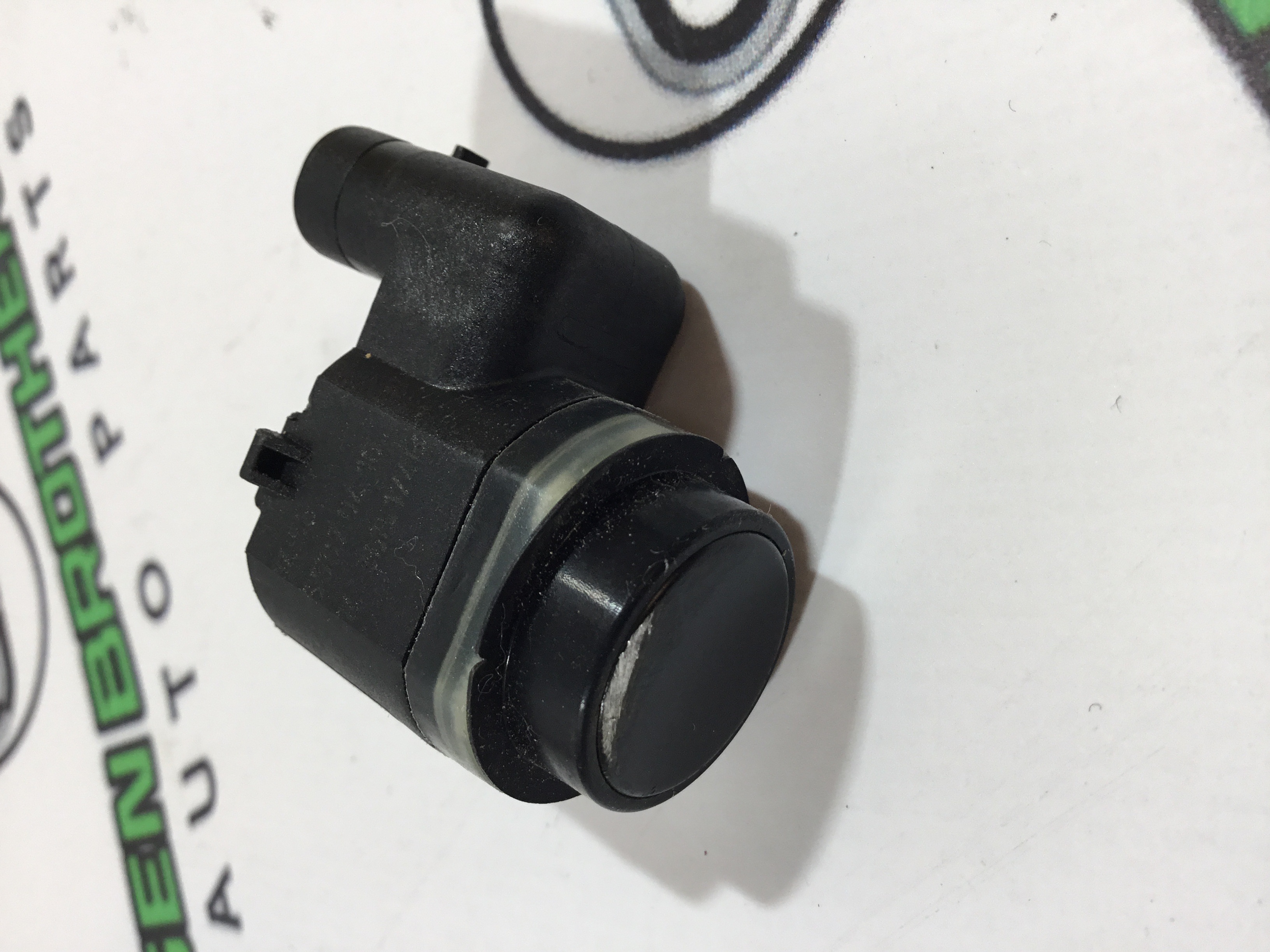 Парктронік, кріплення, корпус