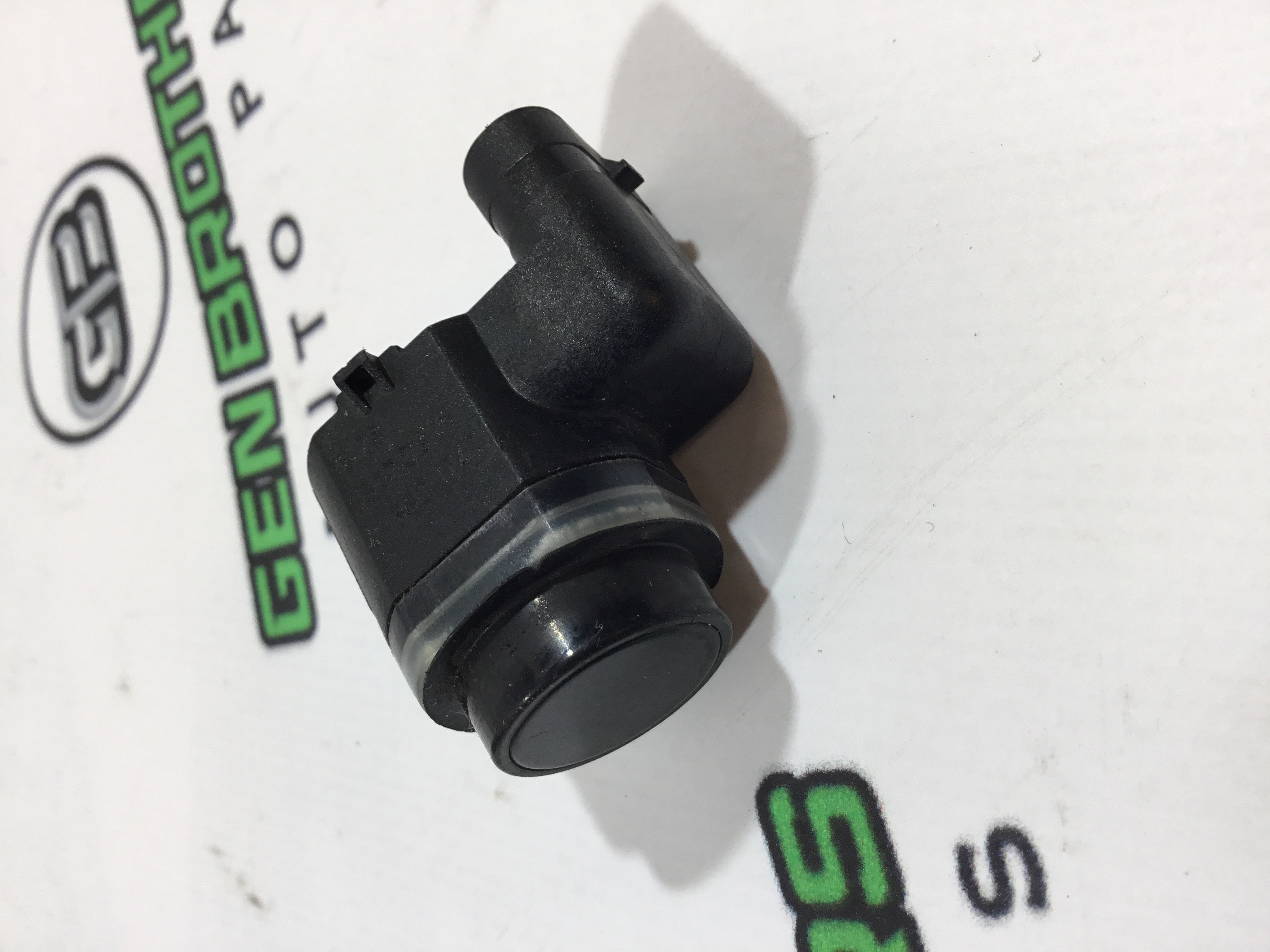 Парктронік, кріплення, корпус