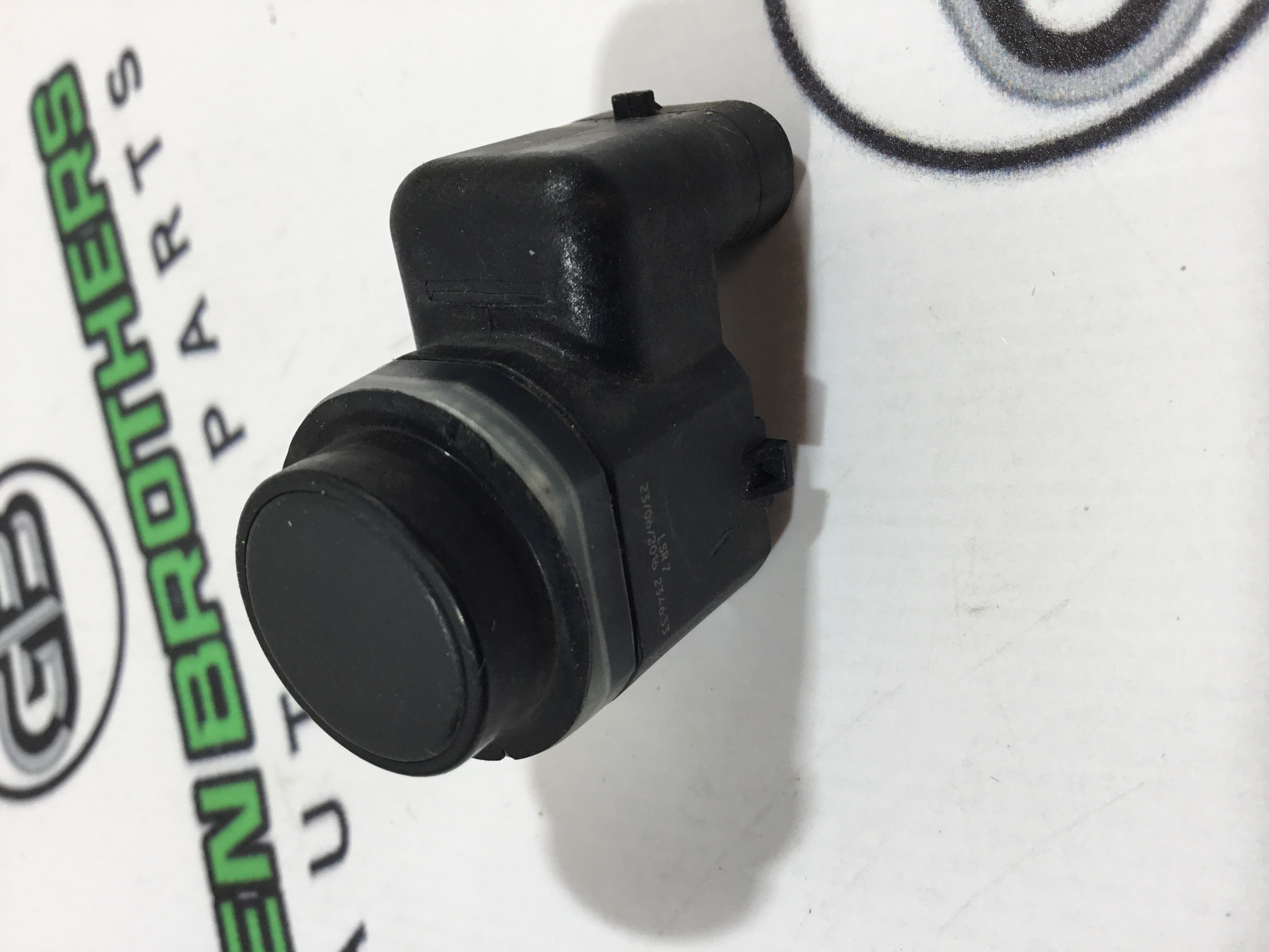 Парктронік, кріплення, корпус