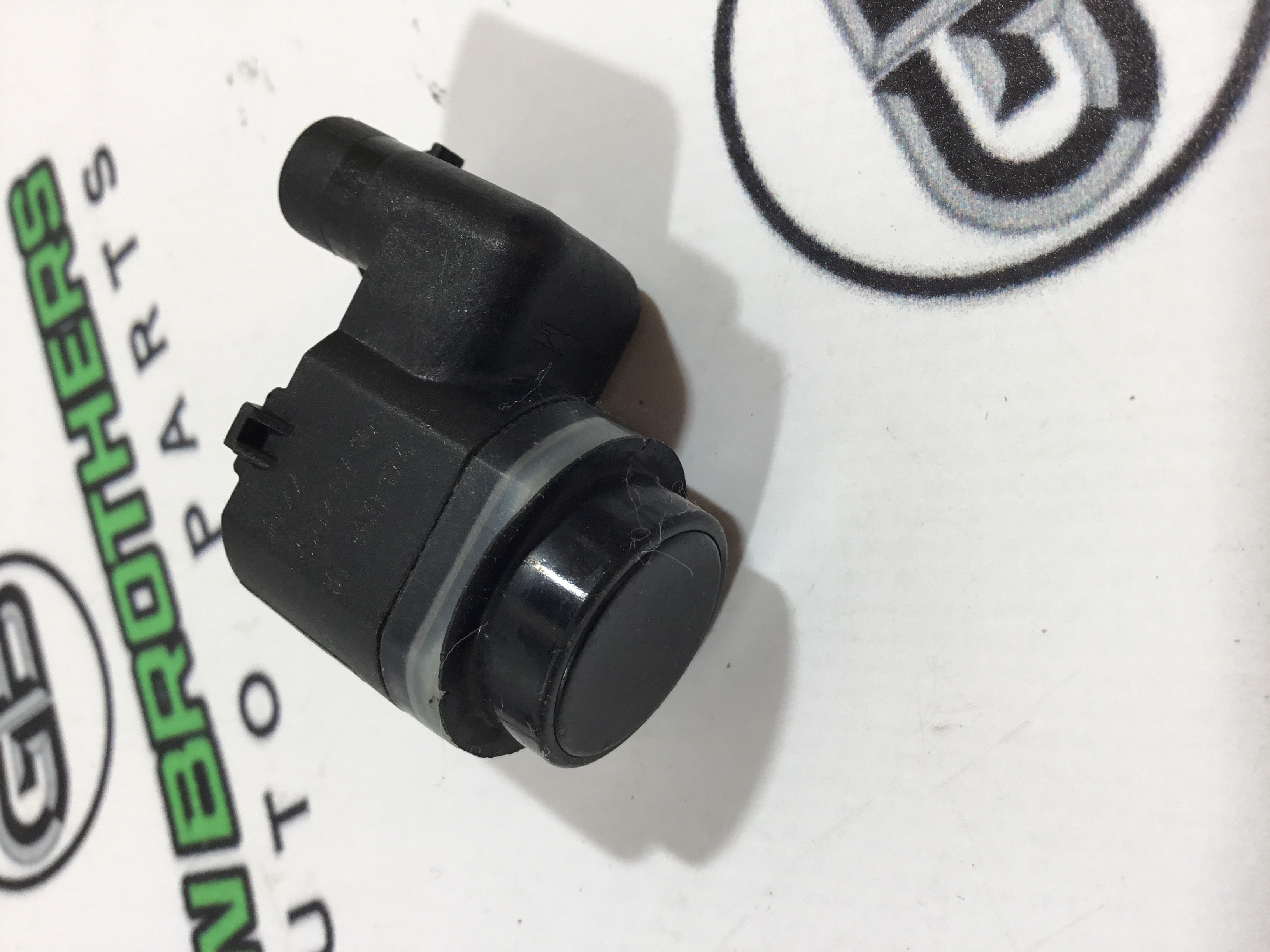 Парктронік, кріплення, корпус