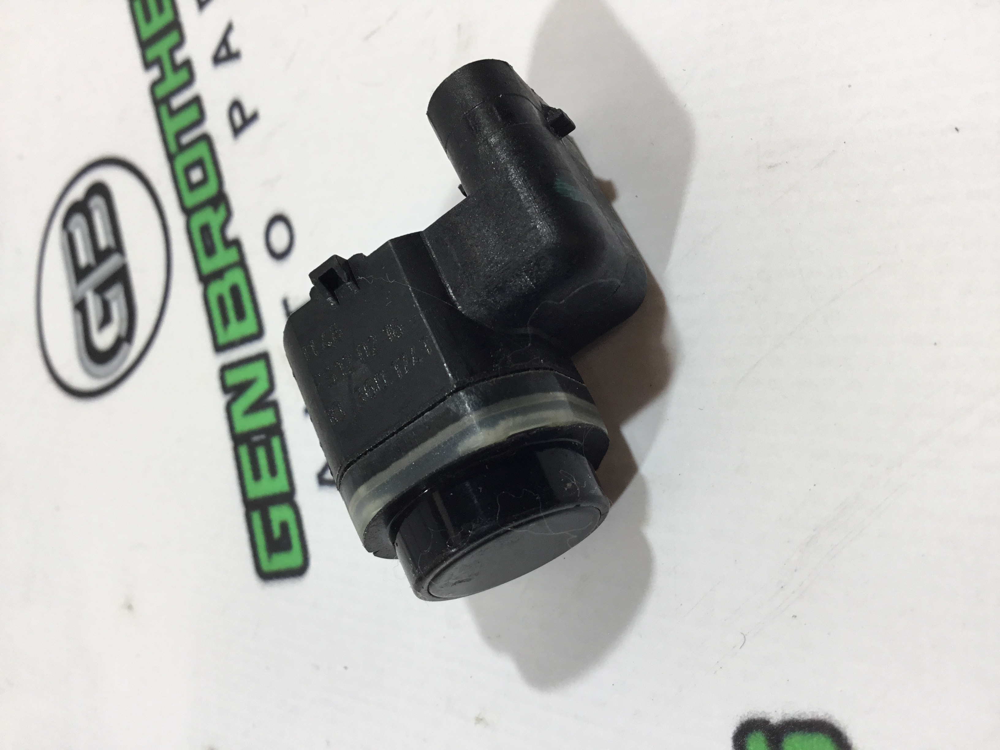 Парктронік, кріплення, корпус