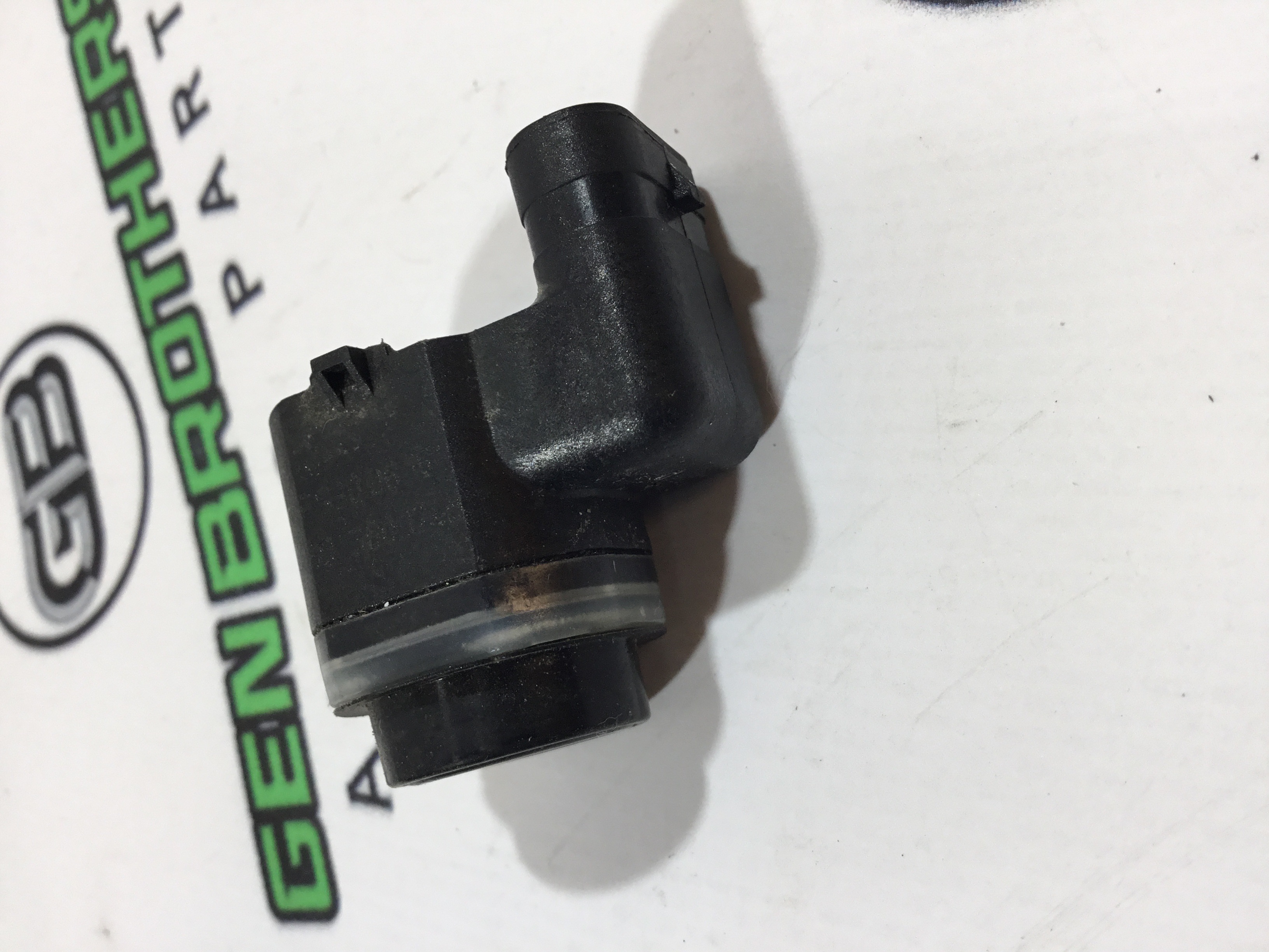 Парктронік, кріплення, корпус