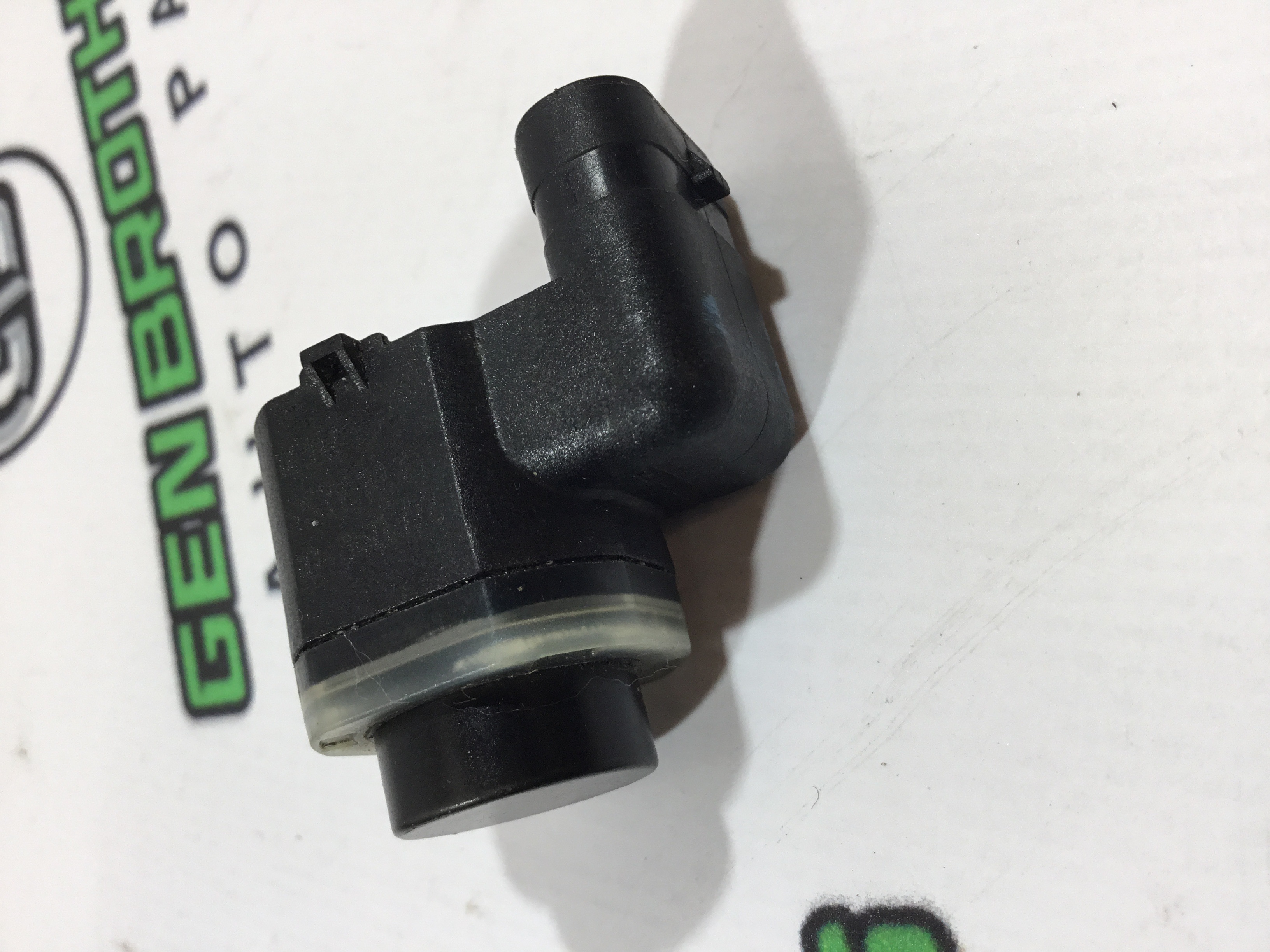 Парктронік, кріплення, корпус