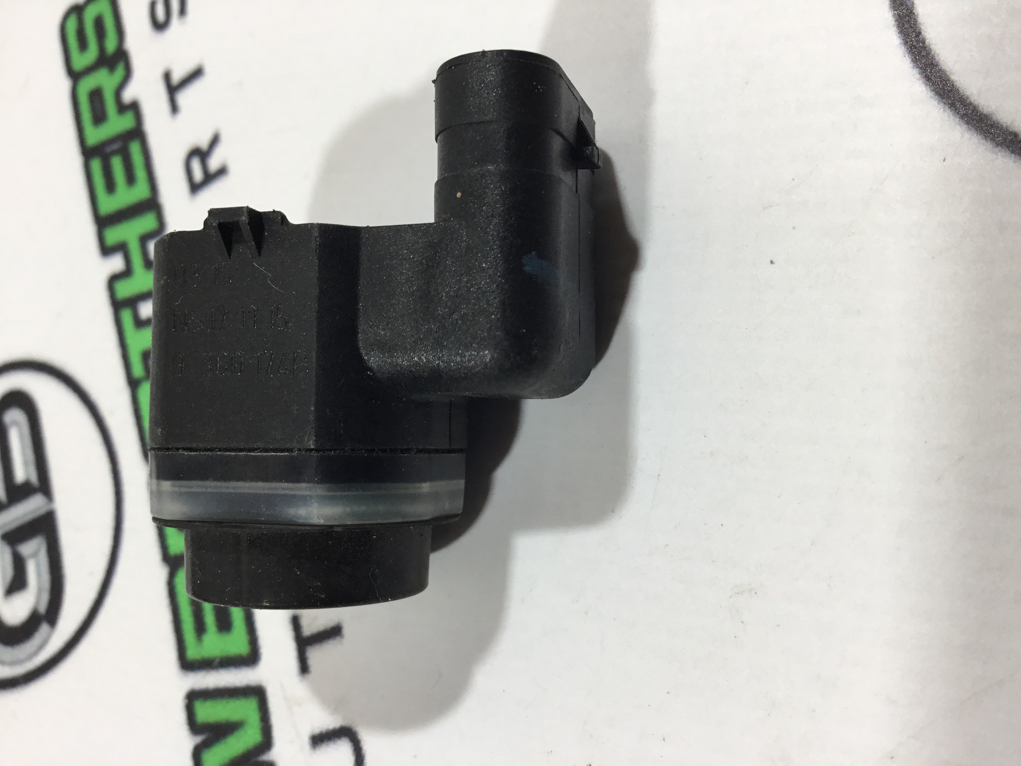 Парктронік, кріплення, корпус