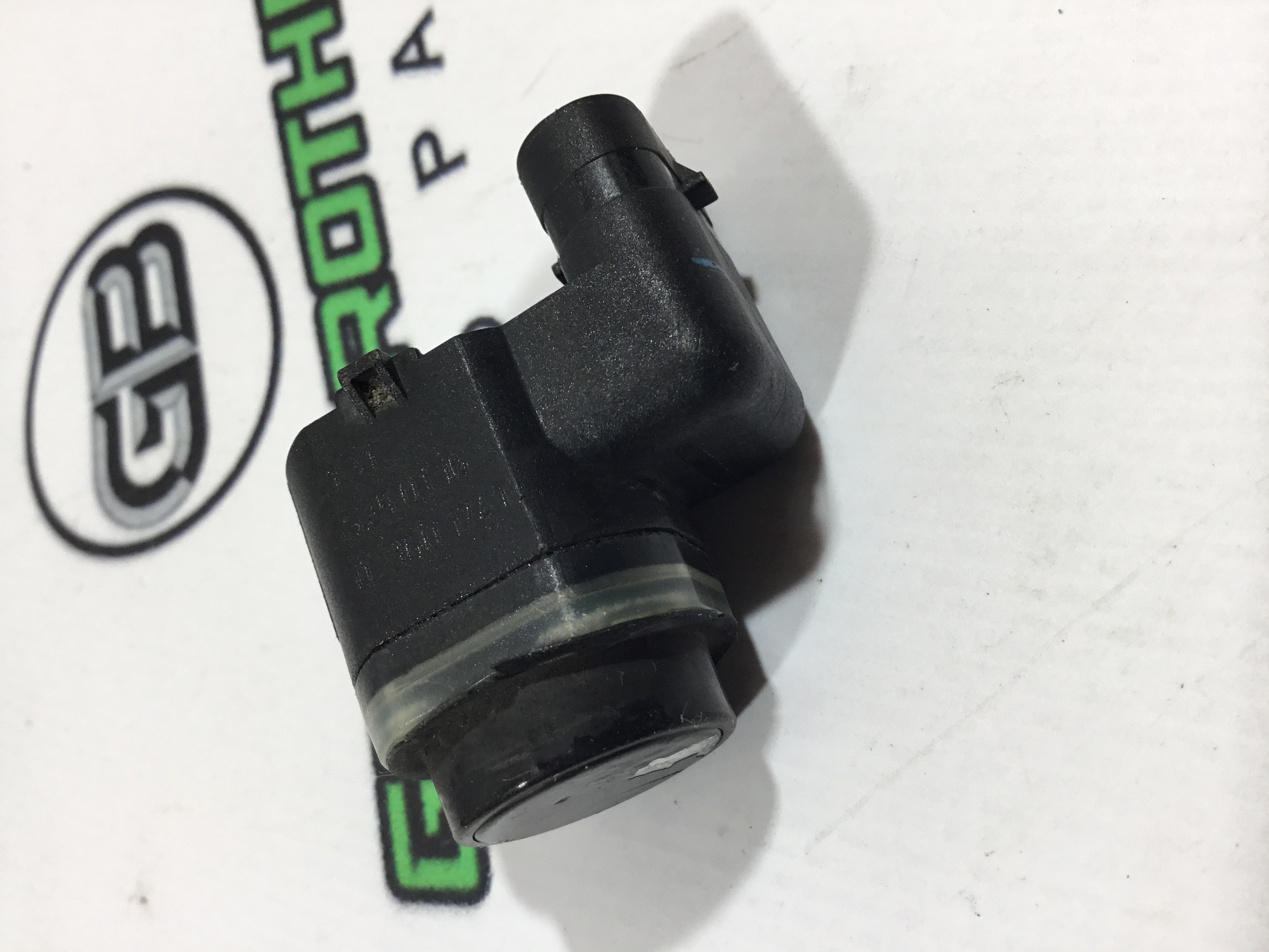 Парктронік, кріплення, корпус