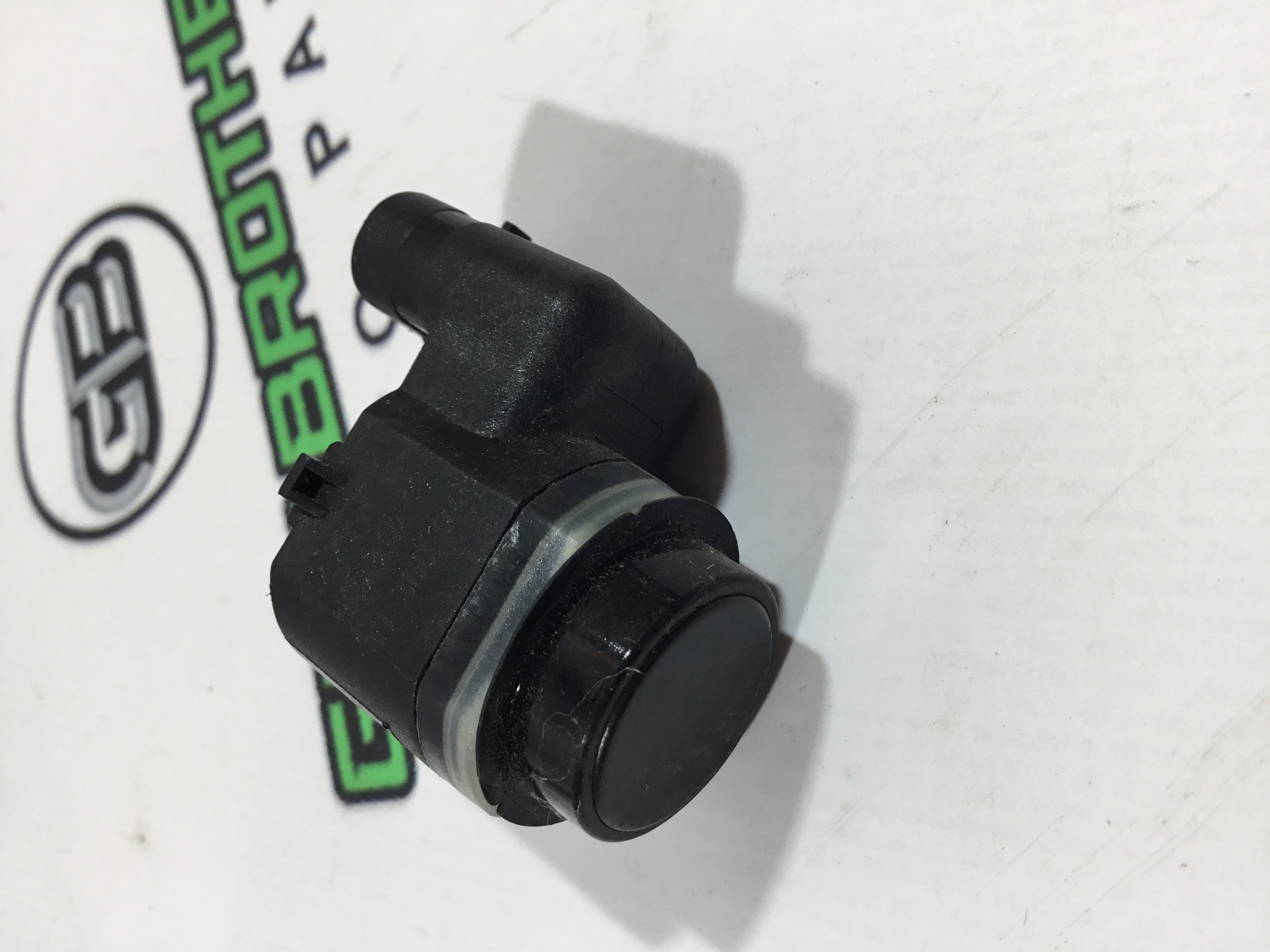 Парктронік, кріплення, корпус