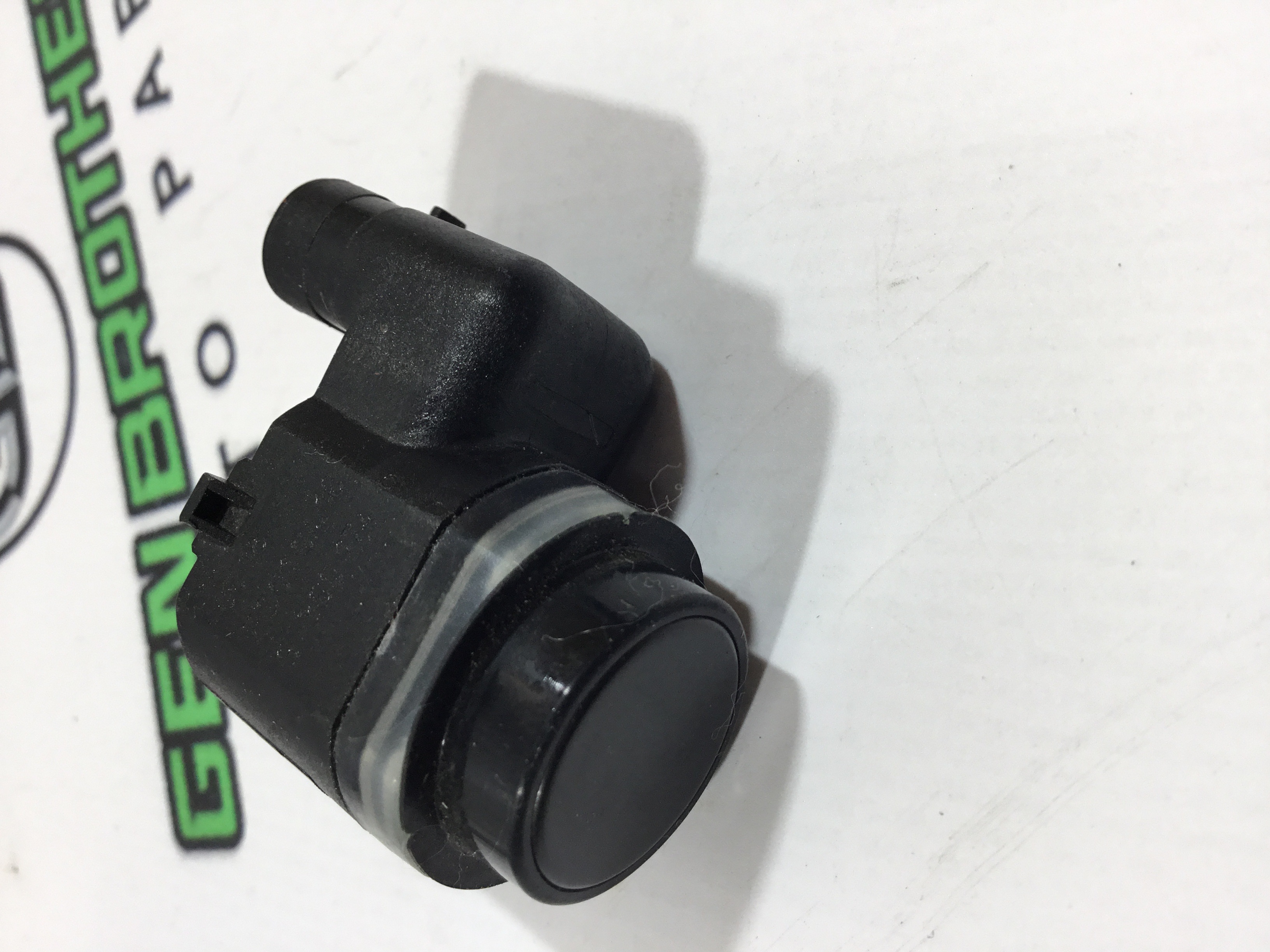 Парктронік, кріплення, корпус