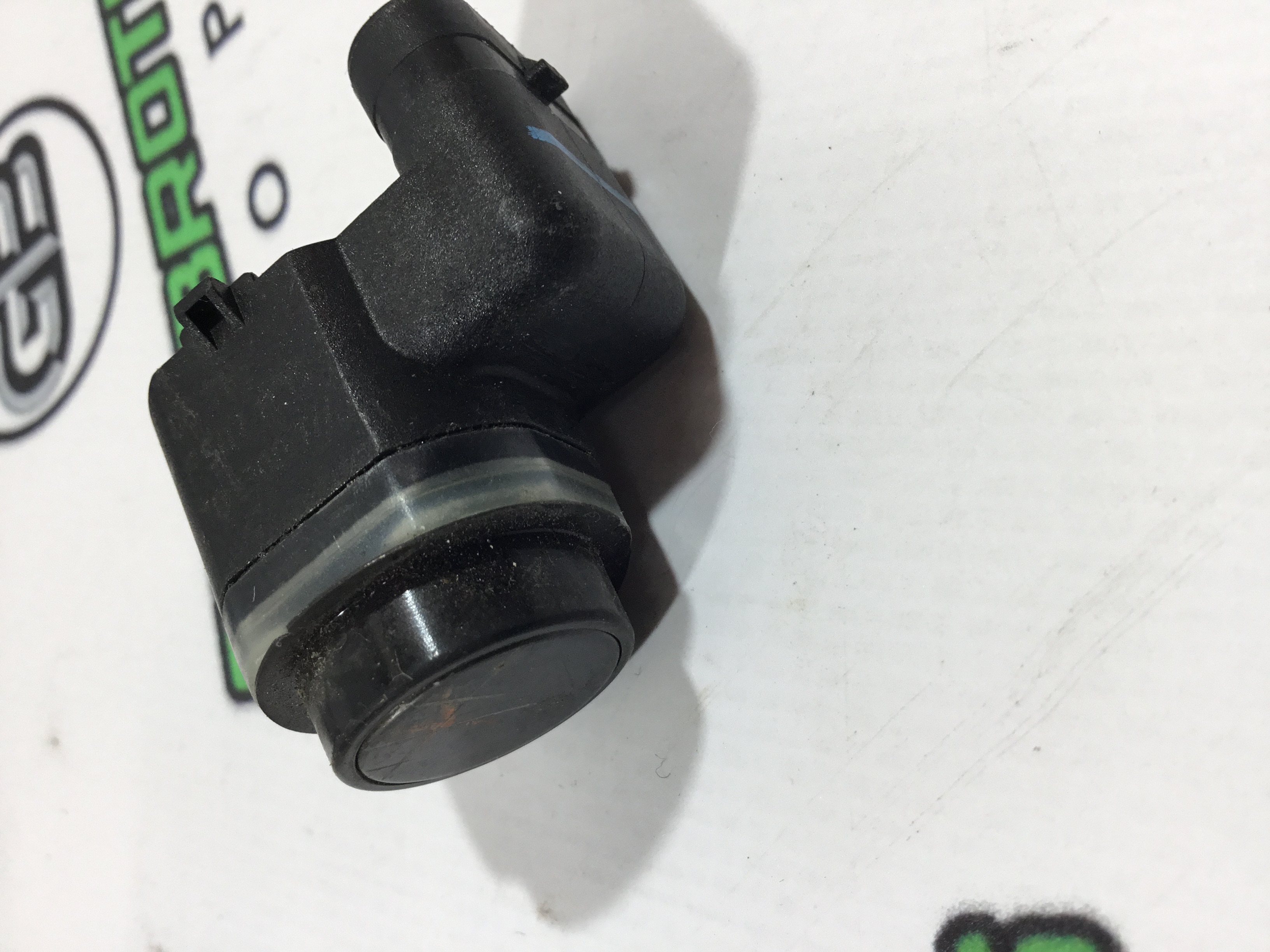 Парктронік, кріплення, корпус