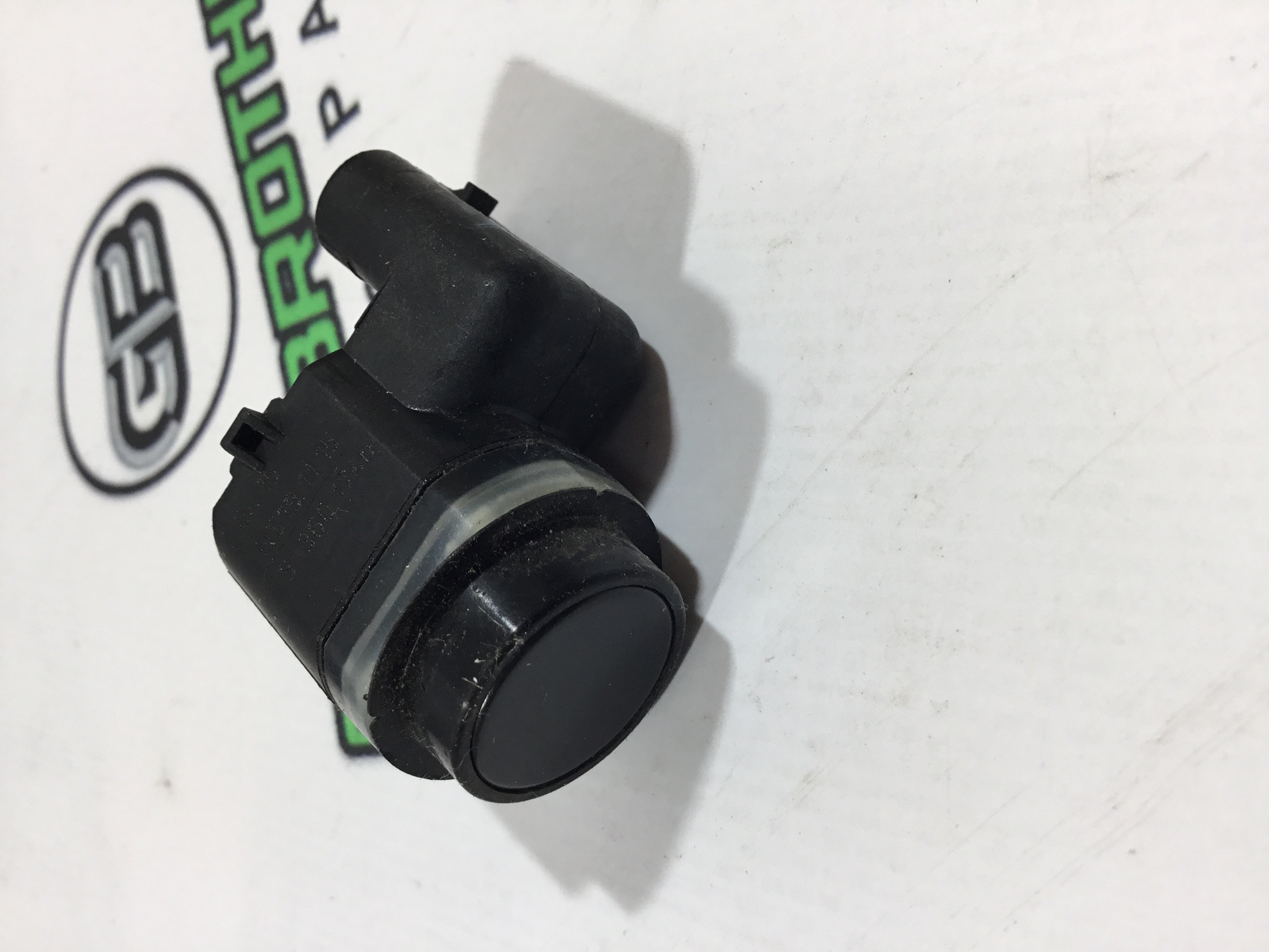 Парктронік, кріплення, корпус