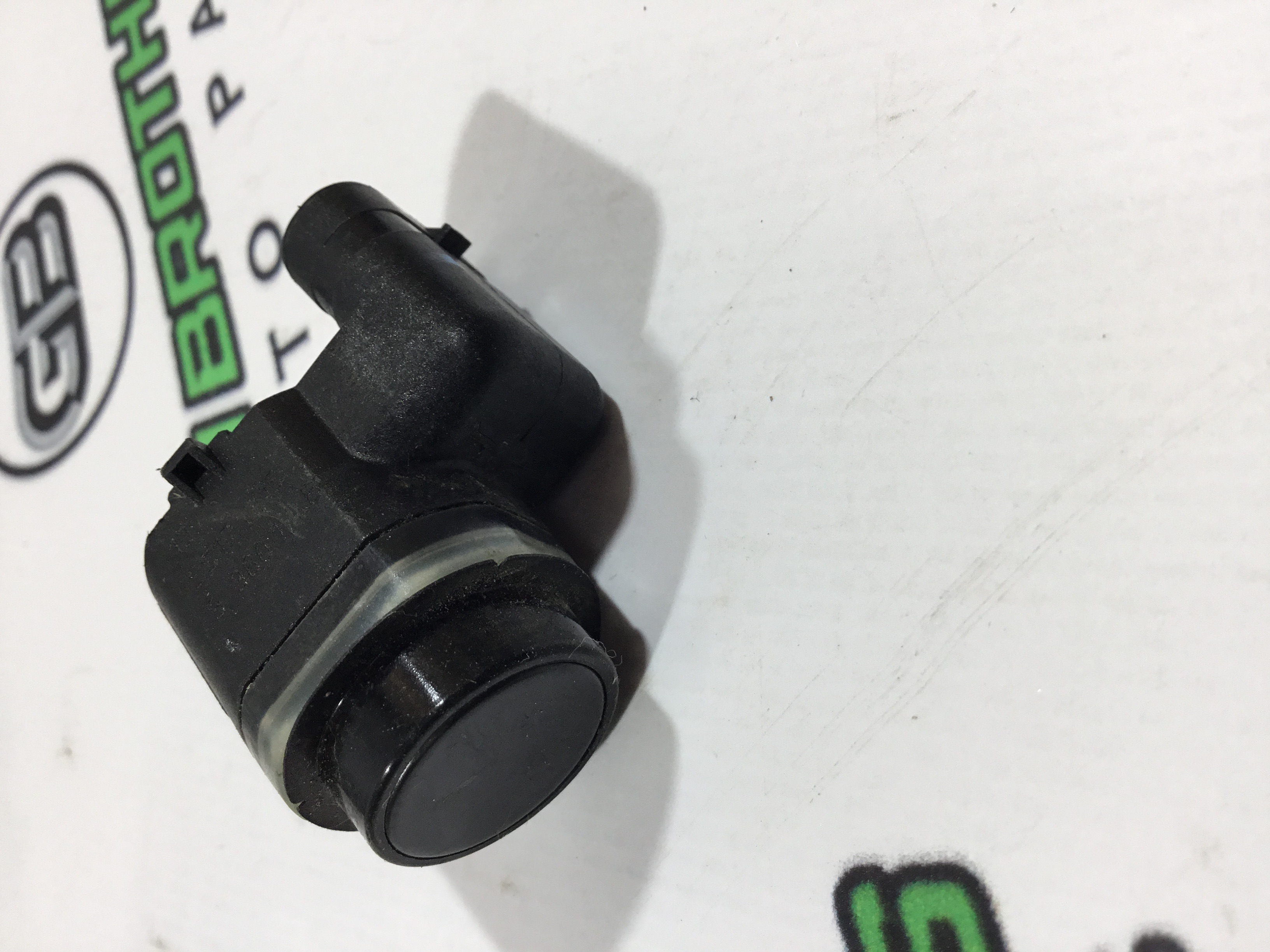 Парктронік, кріплення, корпус