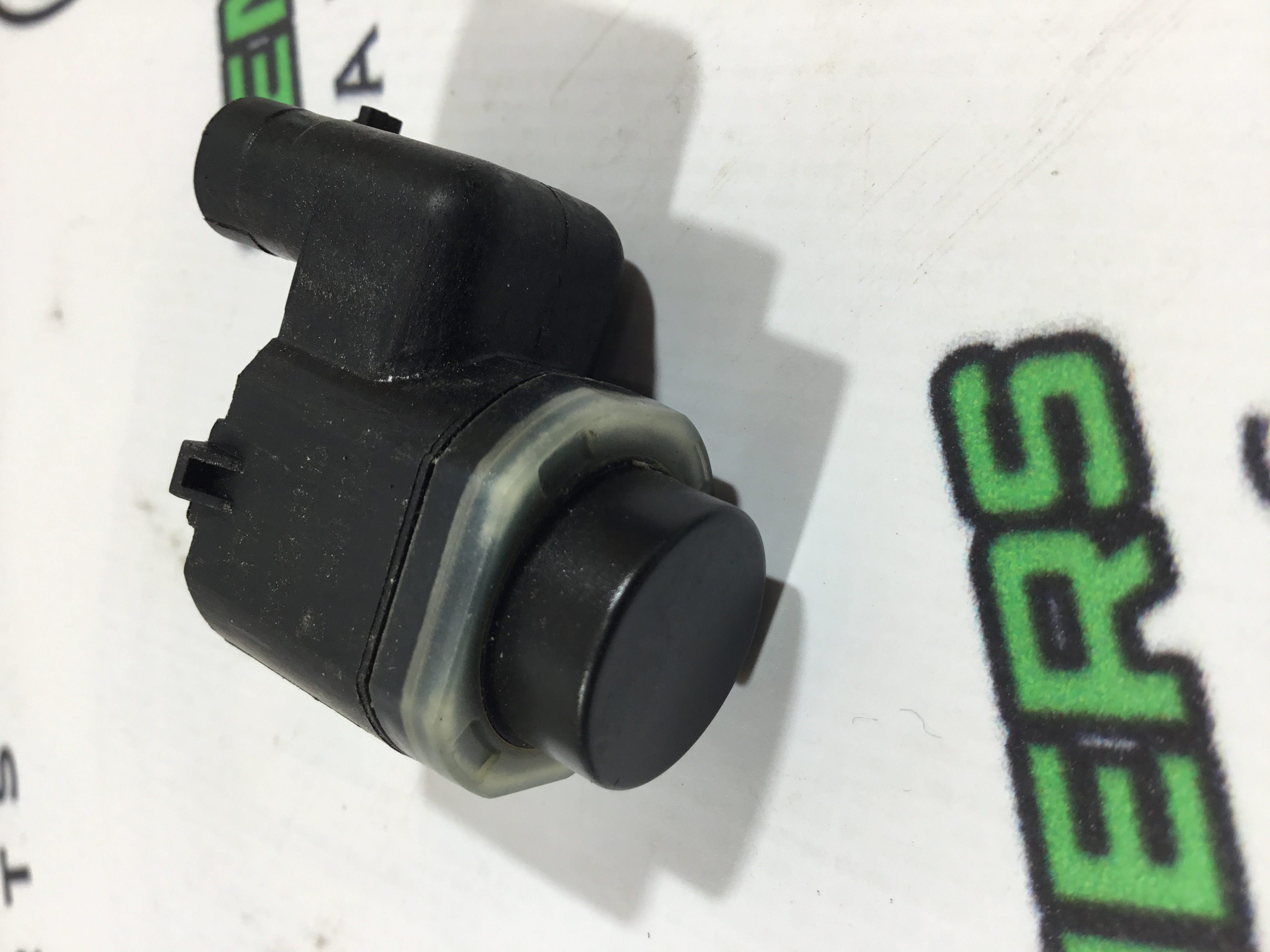 Парктронік, кріплення, корпус