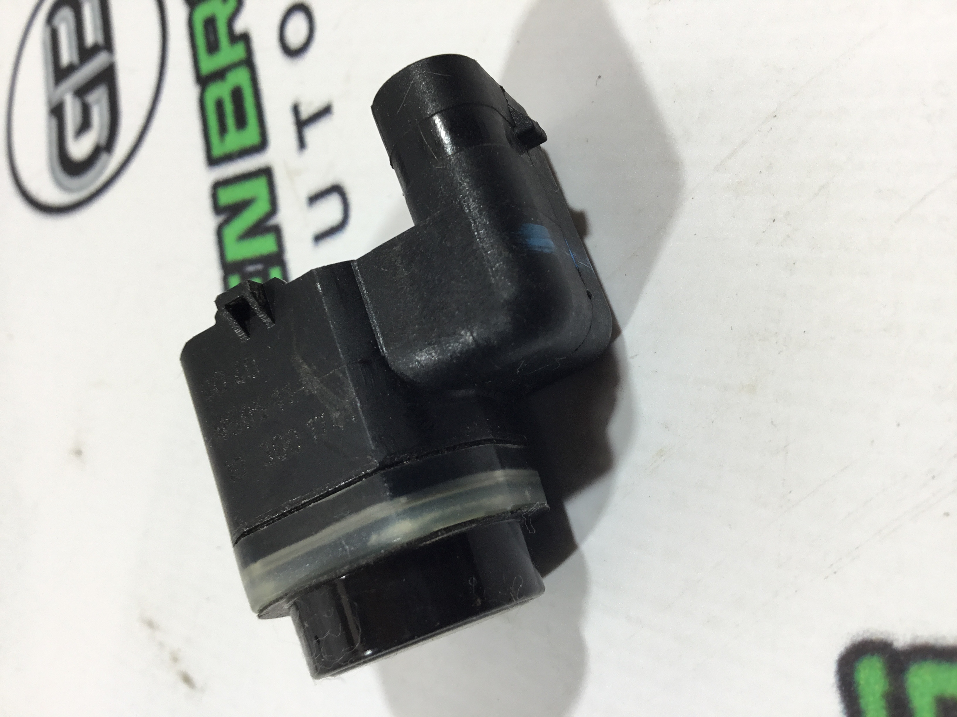 Парктронік, кріплення, корпус