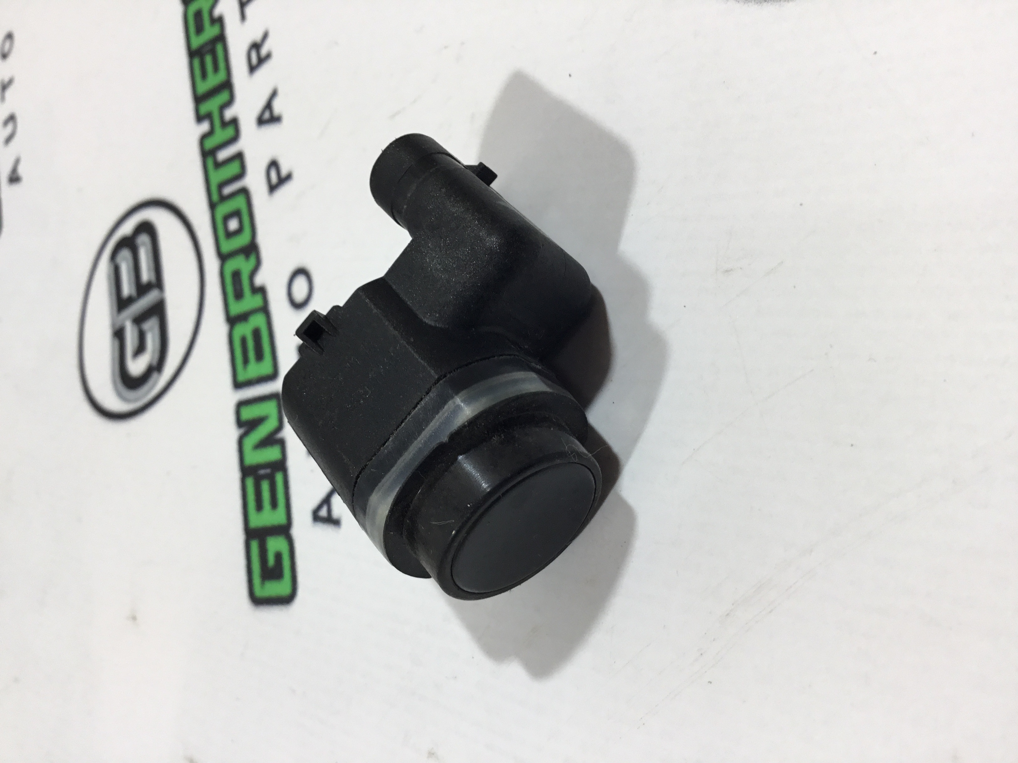 Парктронік, кріплення, корпус