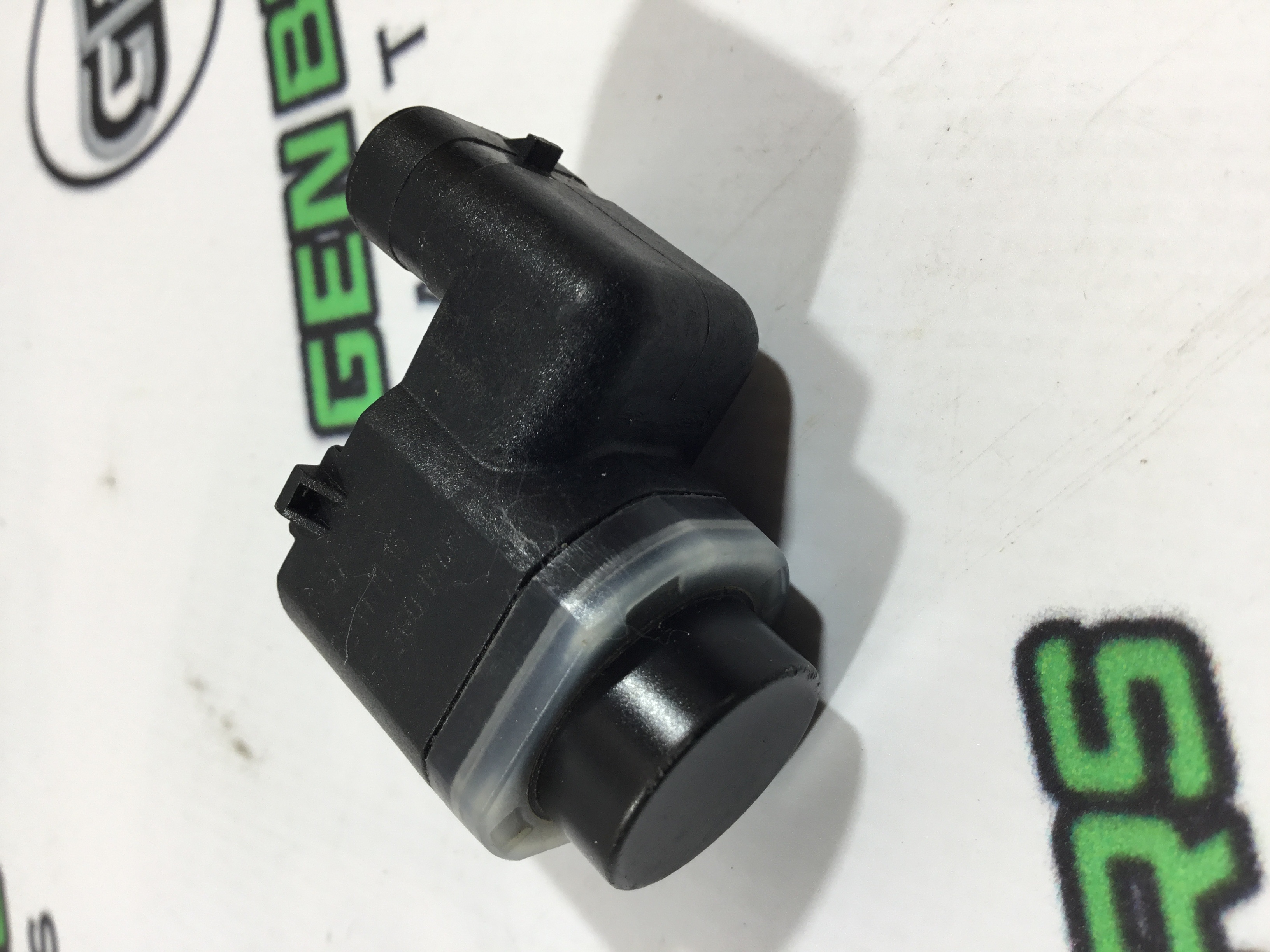 Парктронік, кріплення, корпус