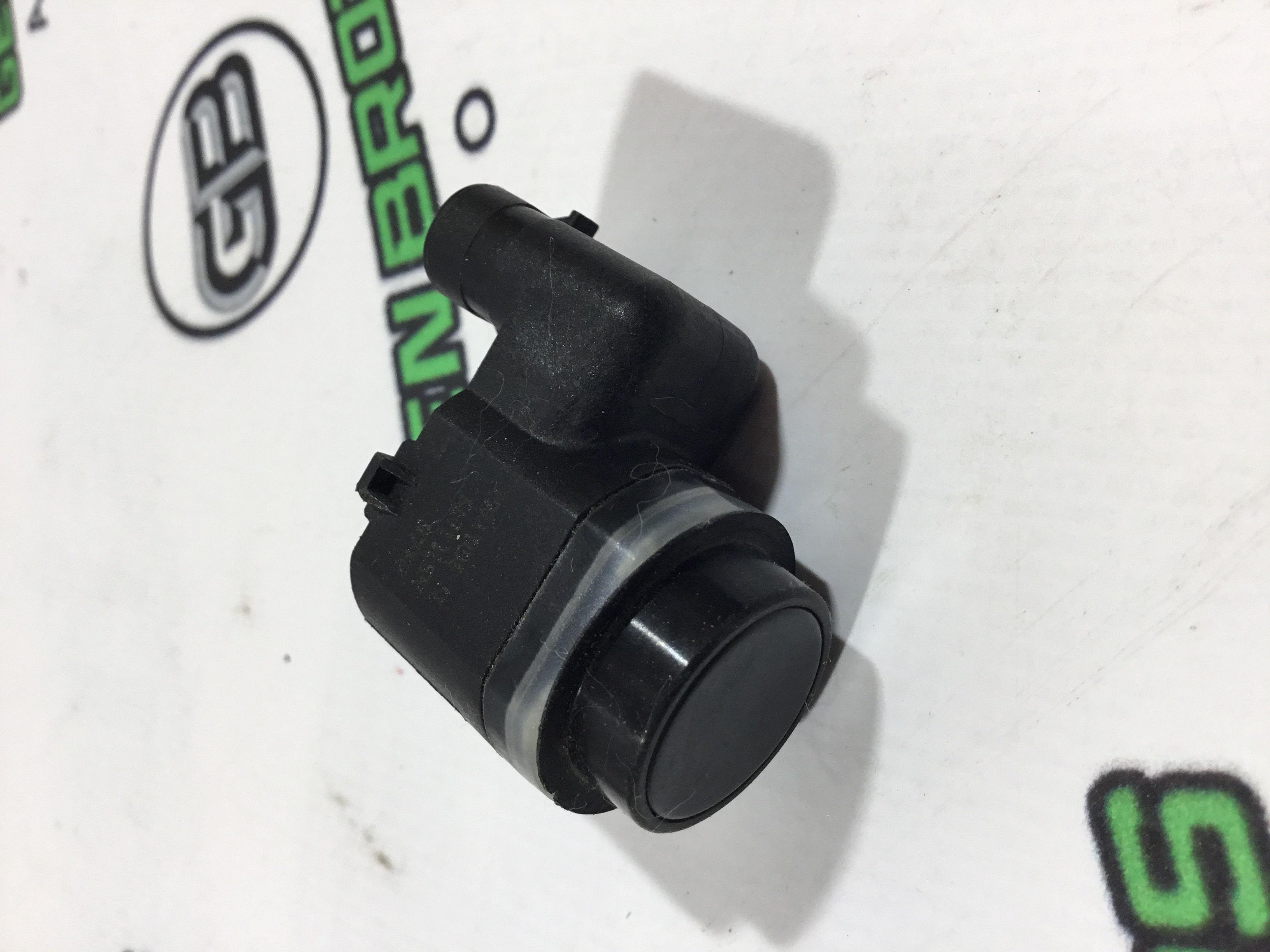 Парктронік, кріплення, корпус