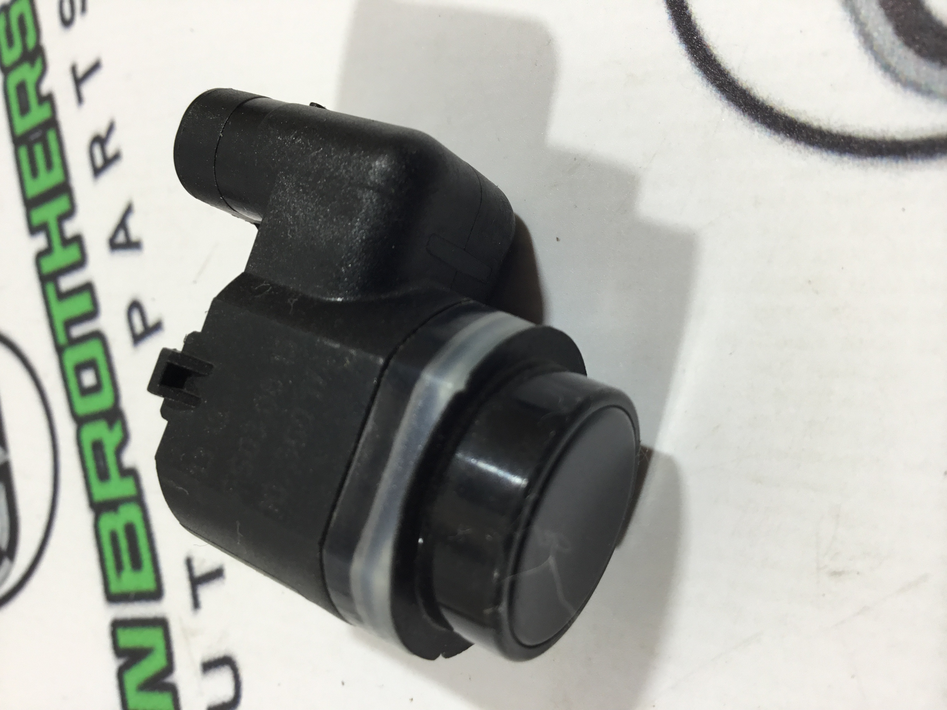 Парктронік, кріплення, корпус