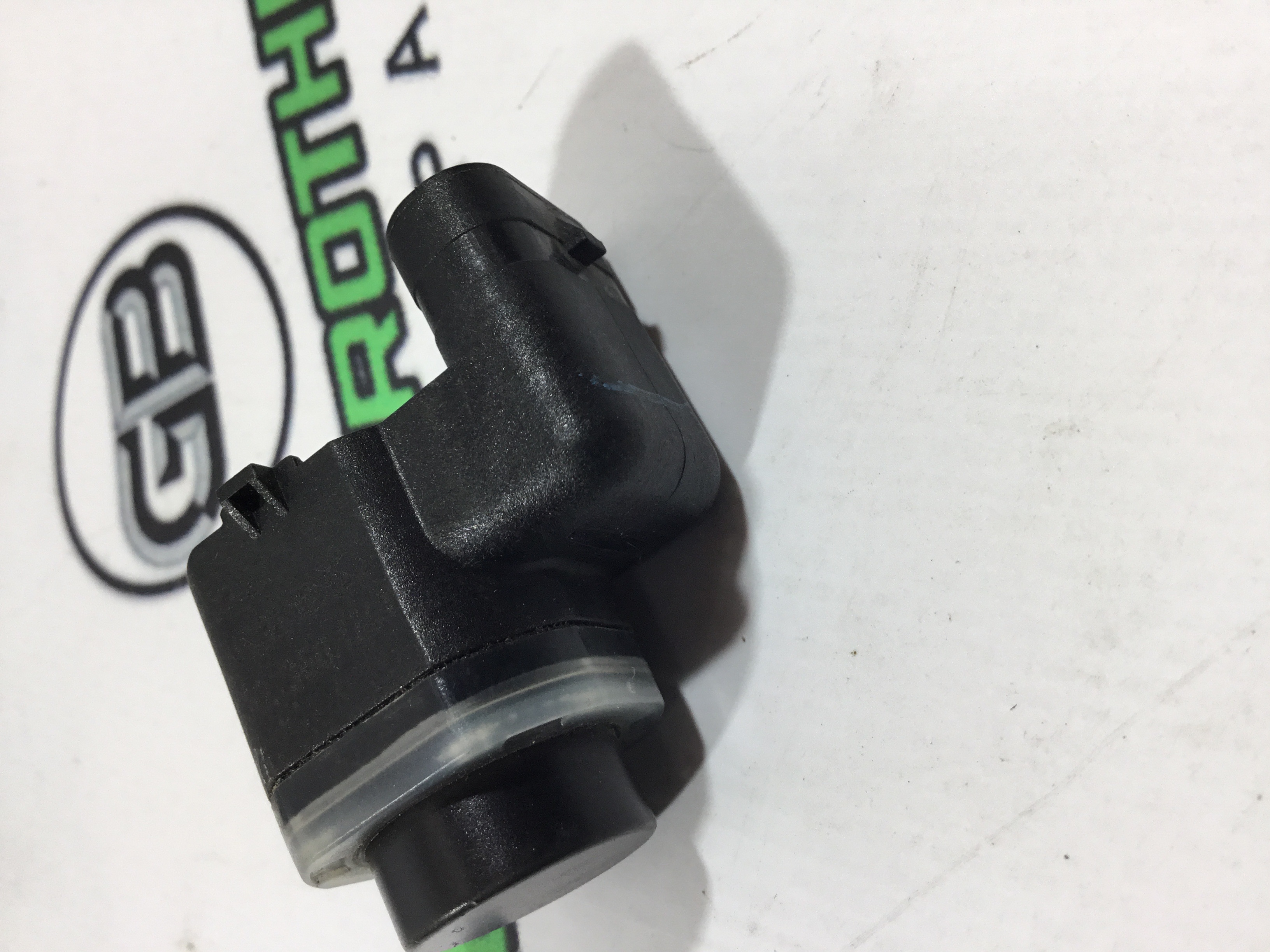 Парктронік, кріплення, корпус