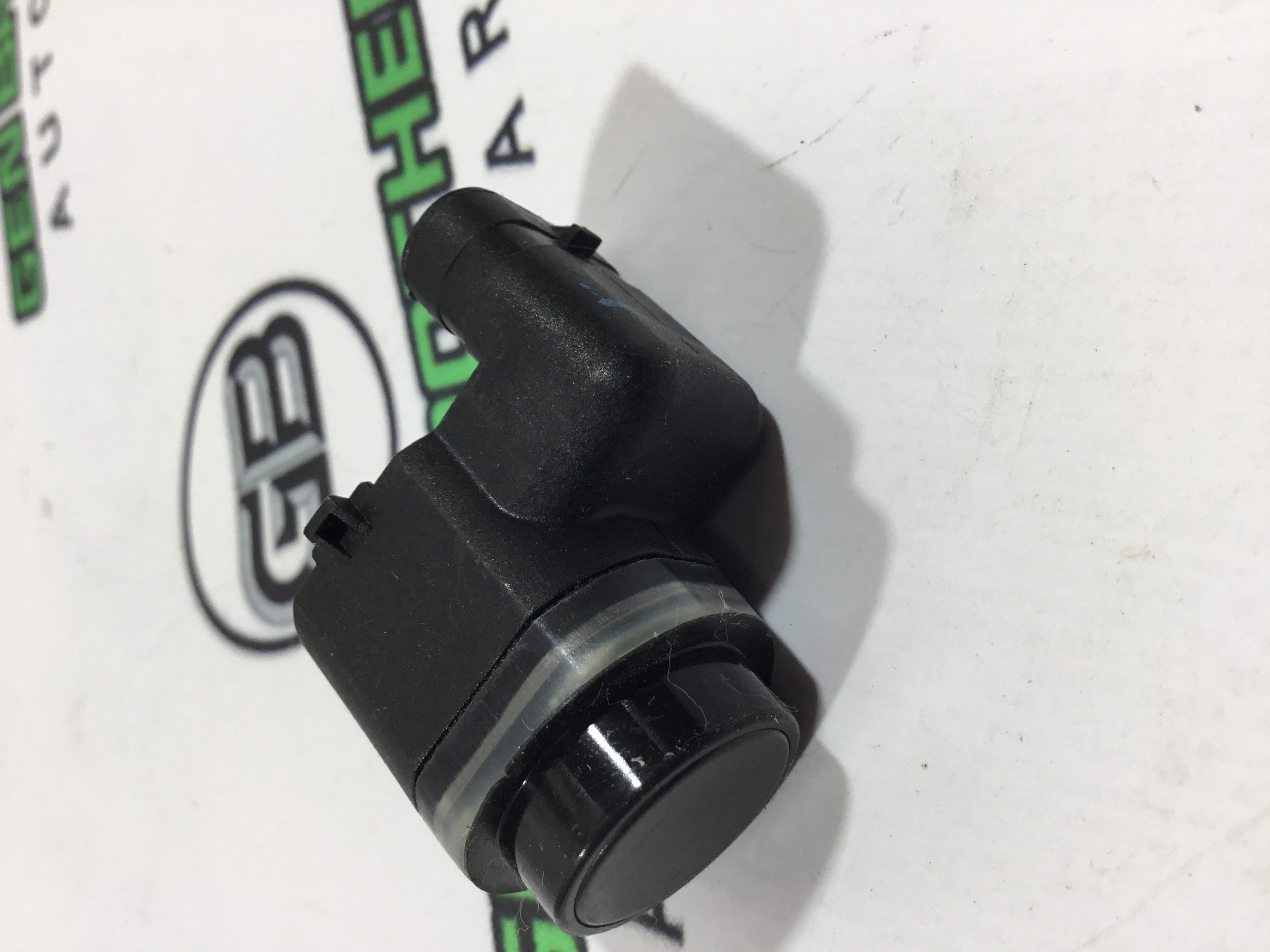 Парктронік, кріплення, корпус