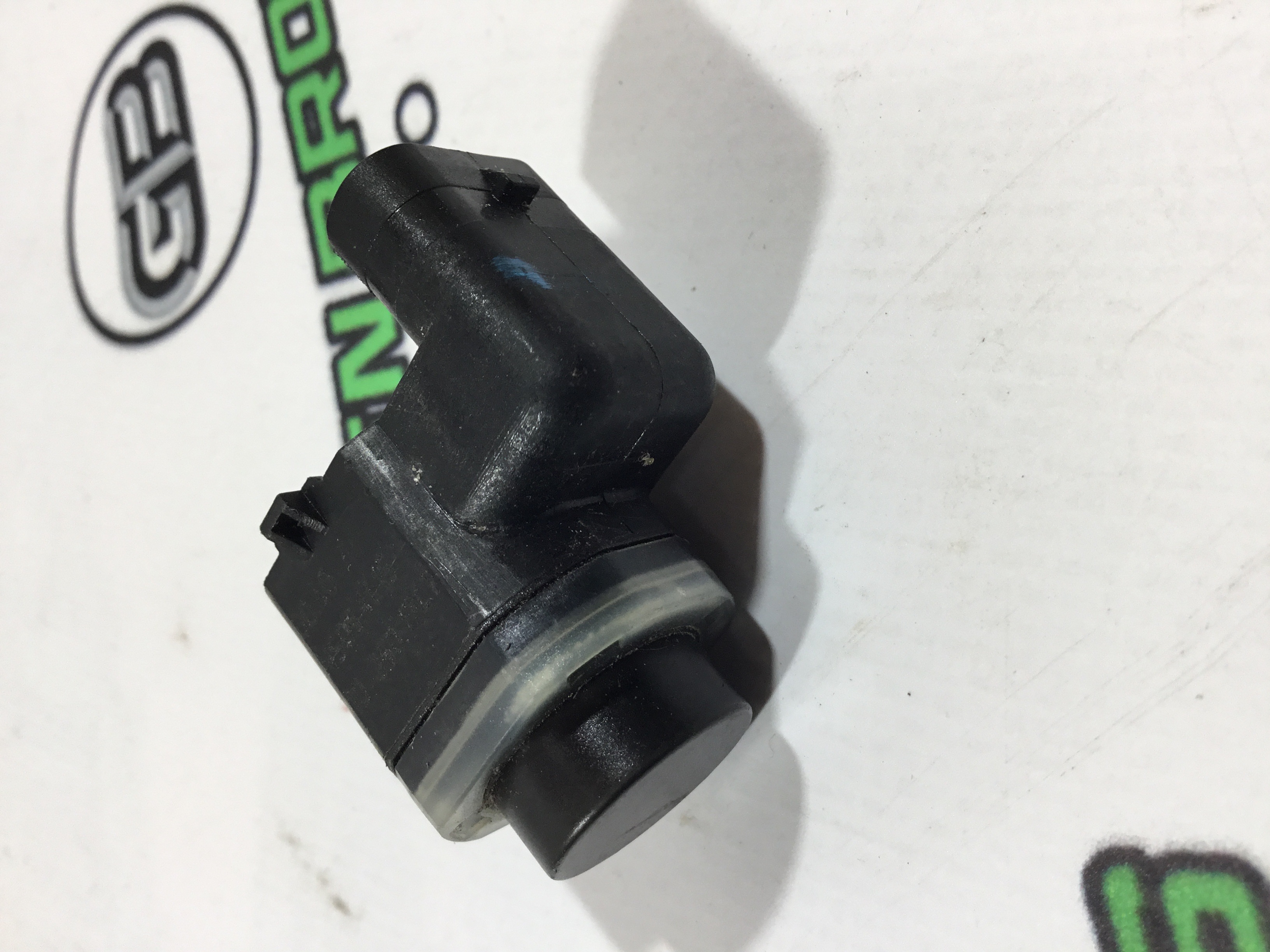 Парктронік, кріплення, корпус