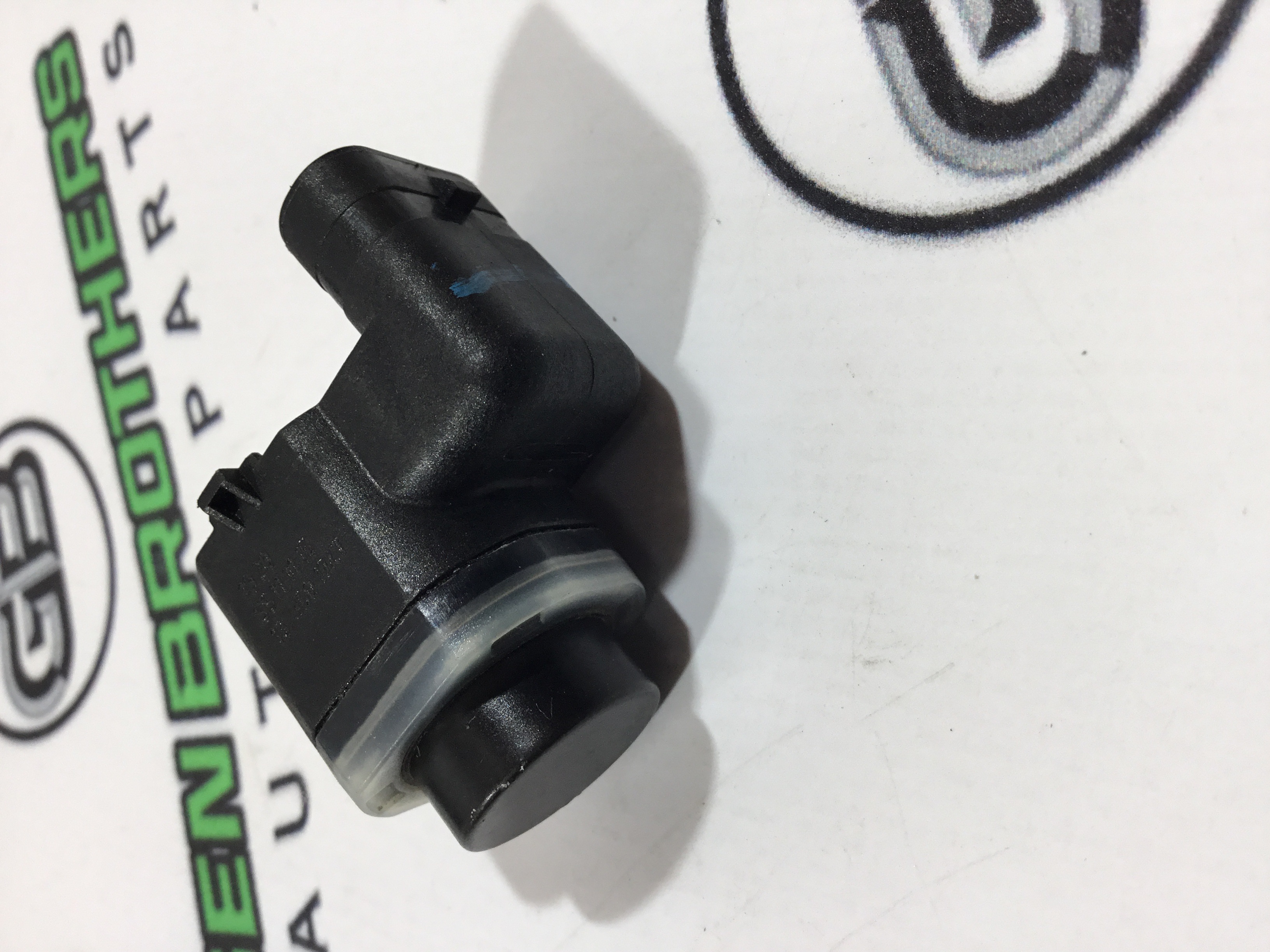 Парктронік, кріплення, корпус